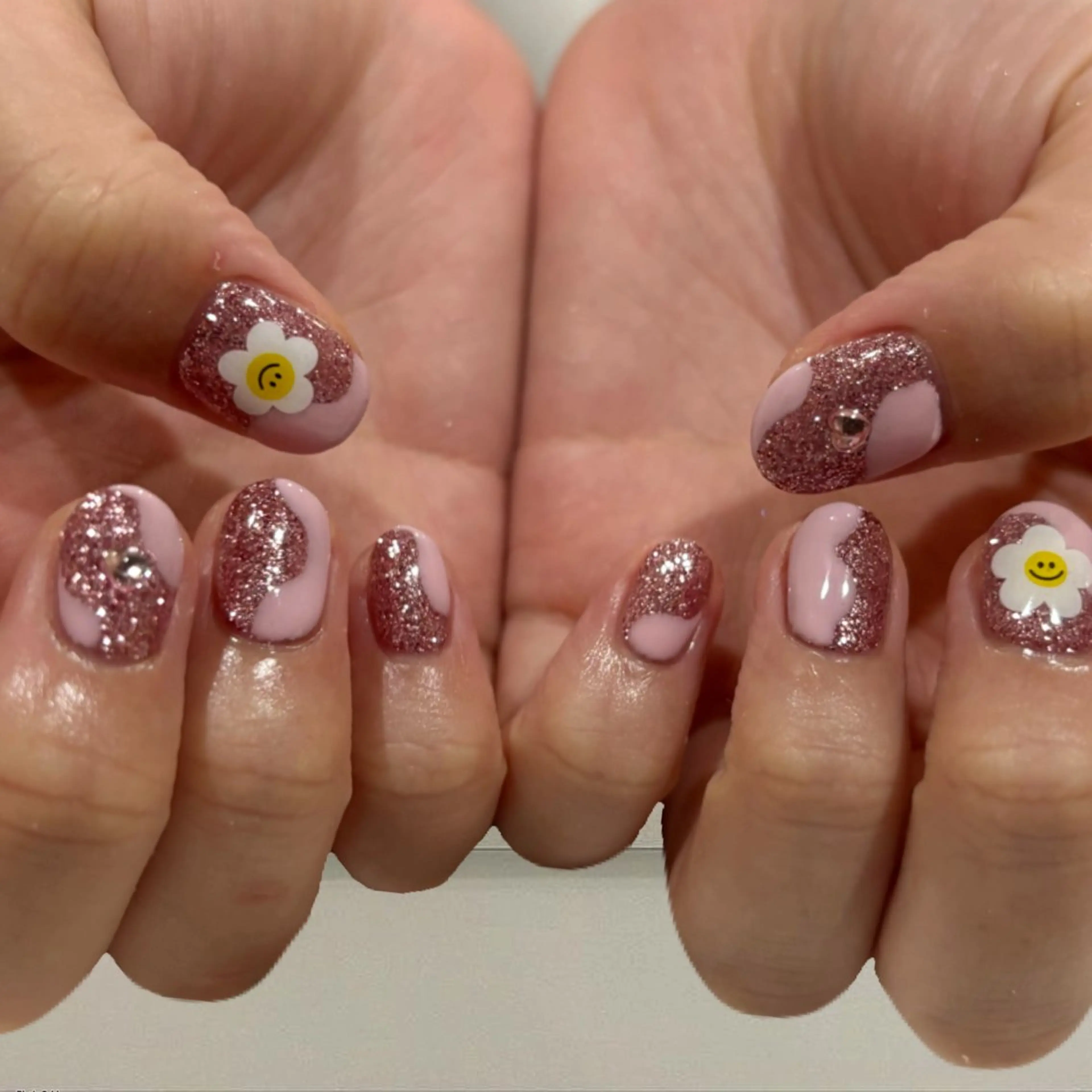 ネイル ハンドネイル sharesalon    room59所属・nozomi 🌙のネイルデザイン