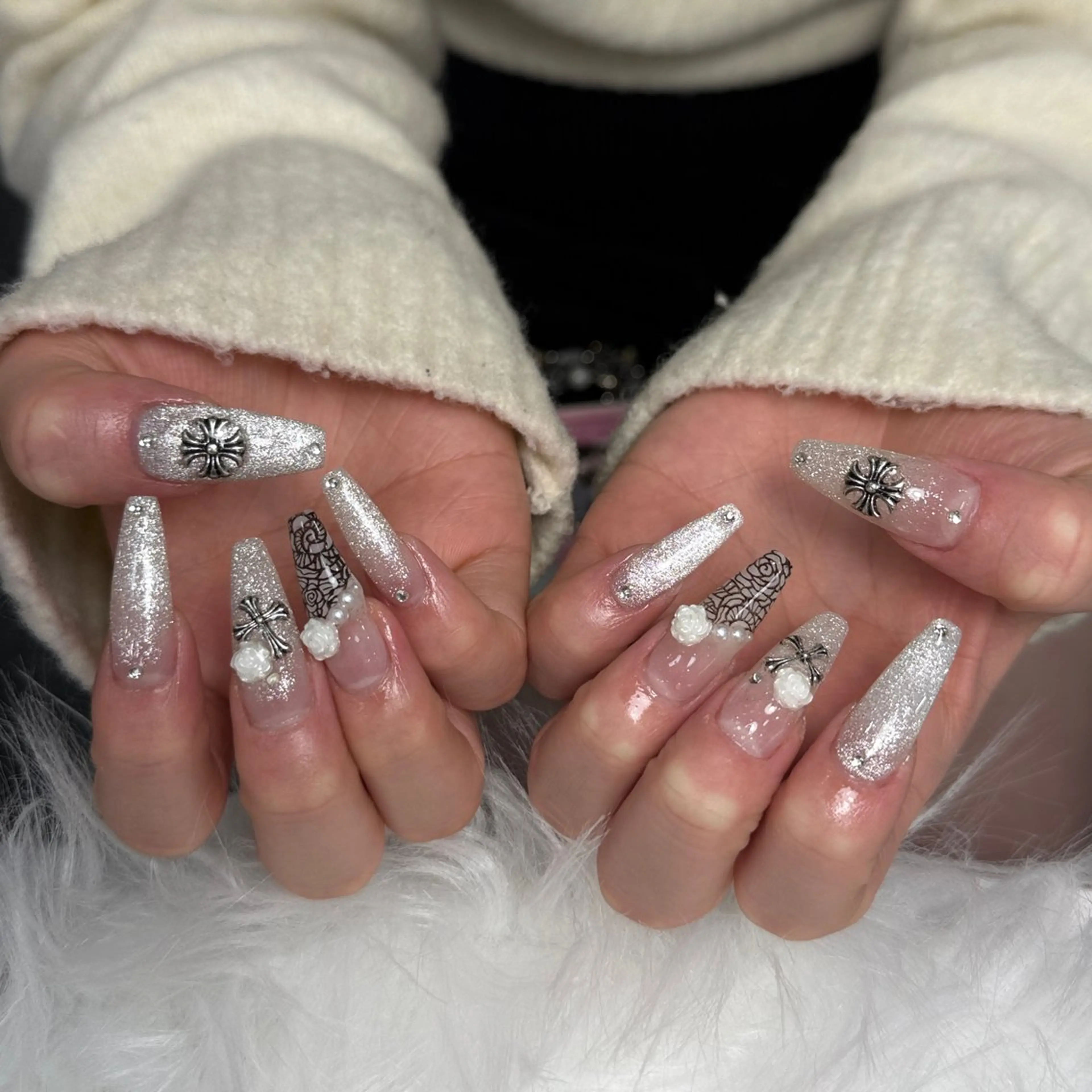 ネイル オーロラネイル 長さ出し フラッシュネイル フレンチネイル ジェルネイル Michi Nail Staffのネイルデザイン