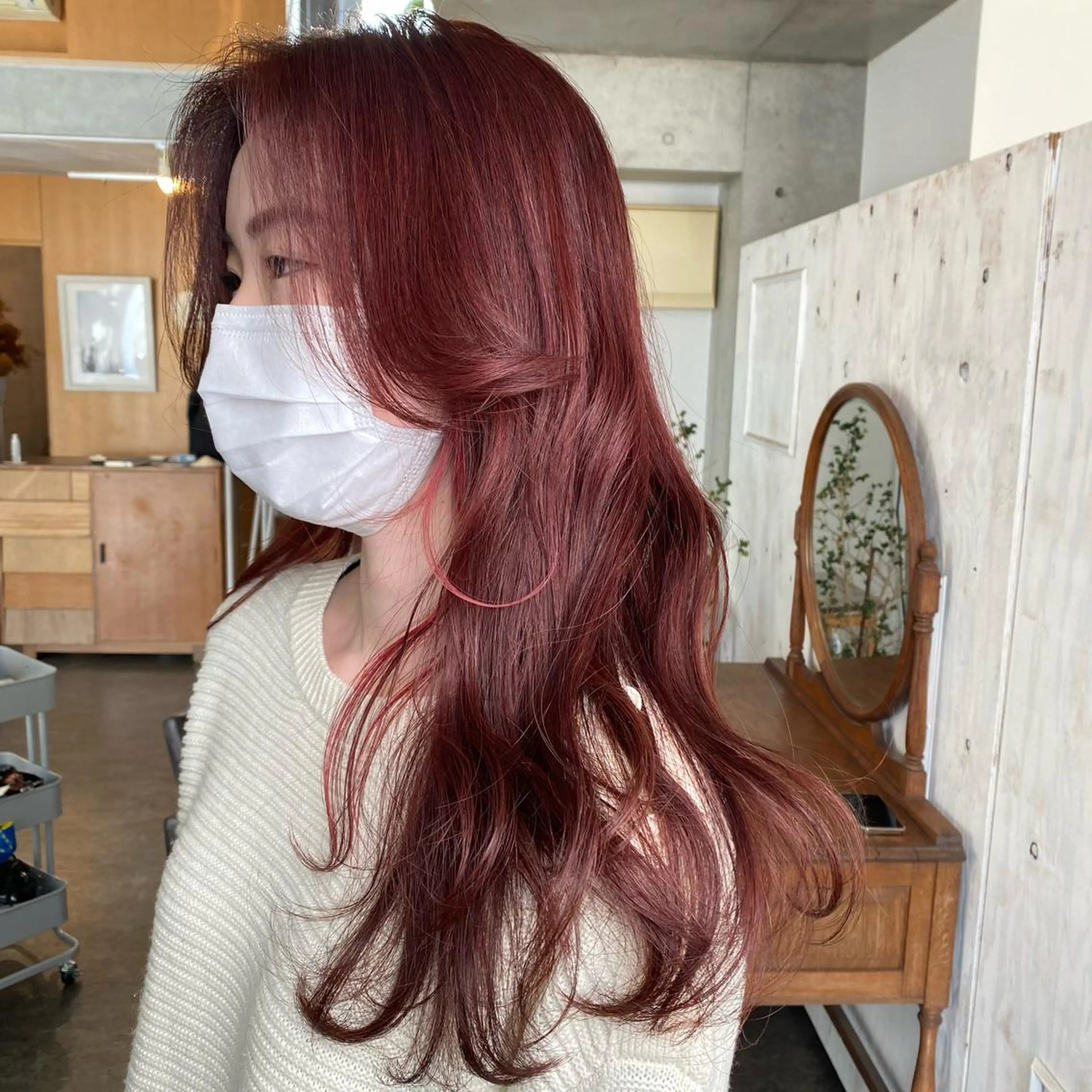 ロング カラー パーマ ヘアアレンジ メンズ キッズ ネイル マツエク・マツパ モリモト サナのヘアスタイル