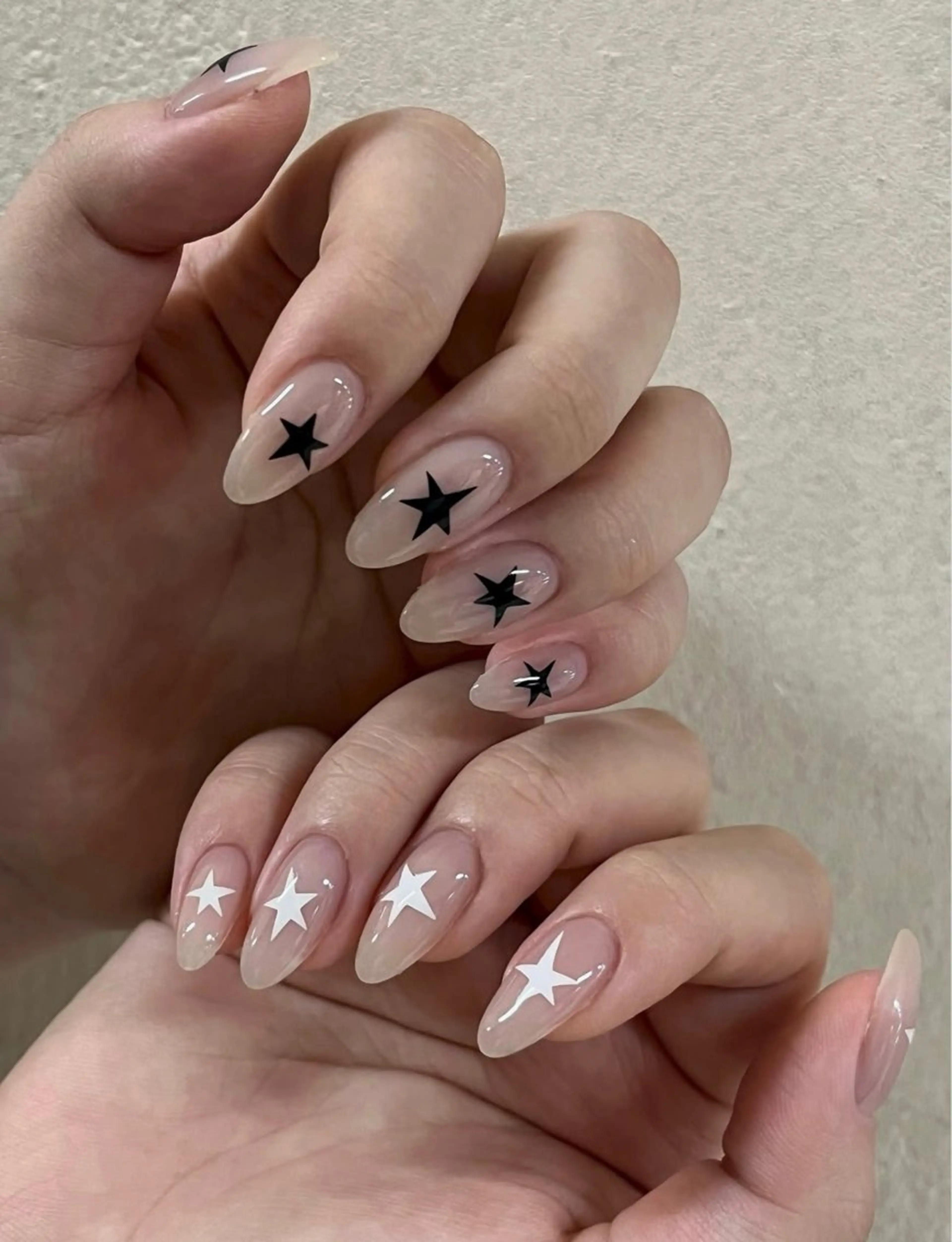 ミディアム 韓国風ヘア ハンドネイル Aila Nail HanChanのネイルデザイン