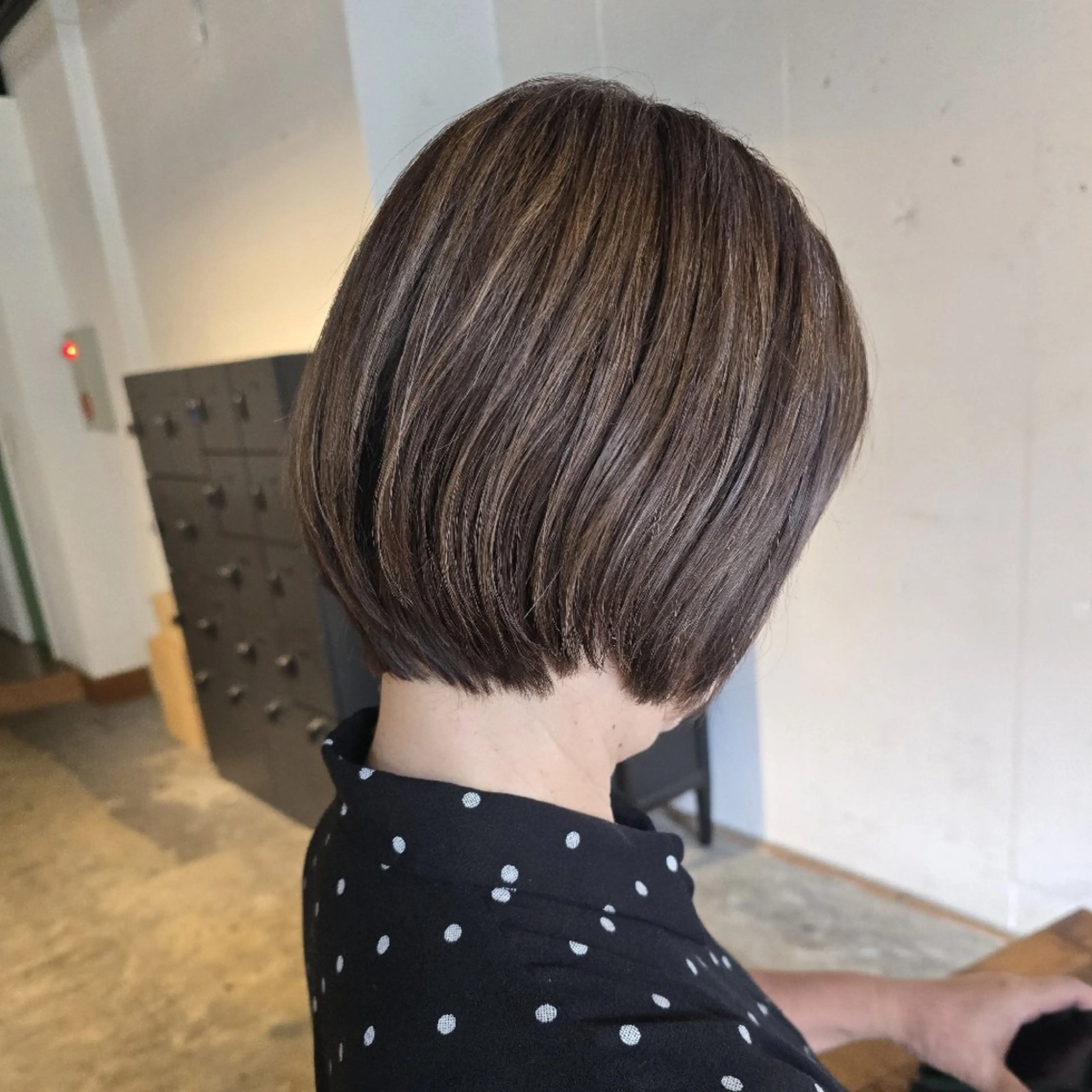 ショート カラー ハイライトカラー ハイライト ハヤシ マユ ✂ 府中美容室のヘアスタイル