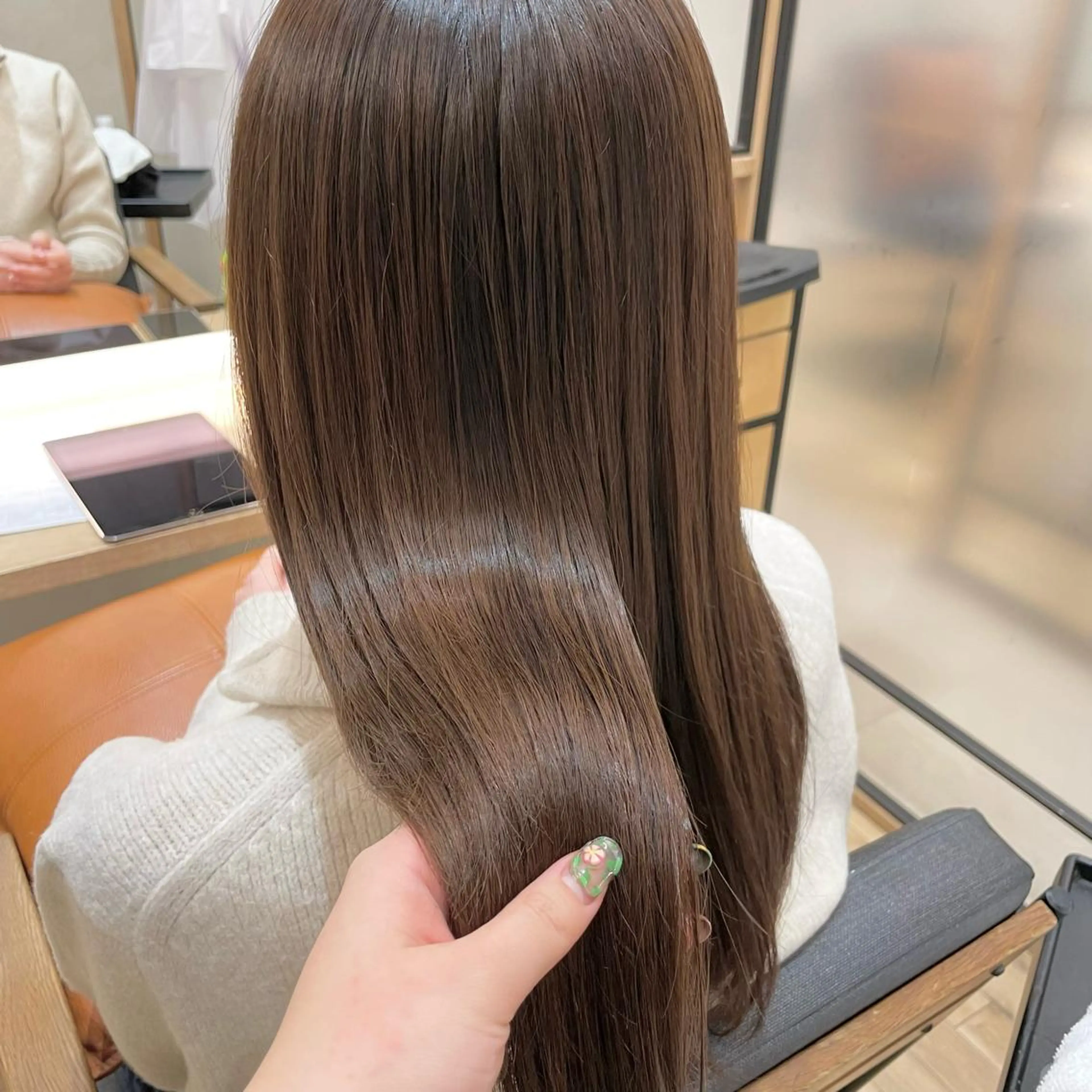 ロング ついざき はるかのヘアスタイル