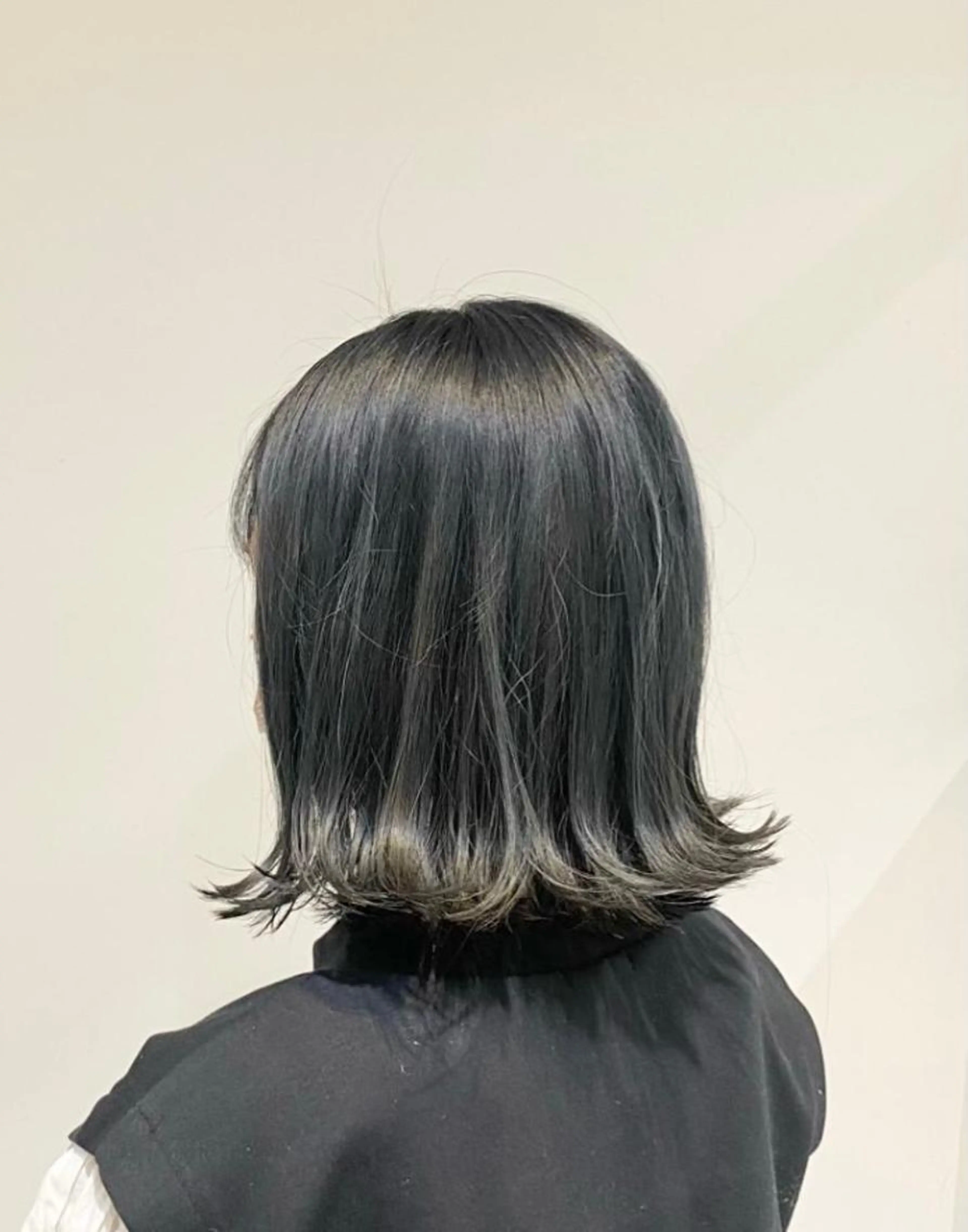 暗染☆黒染めを使わないトーンダウンカラー☆＋髪質改善6ステップトリートメント✨導入オイル付の写真