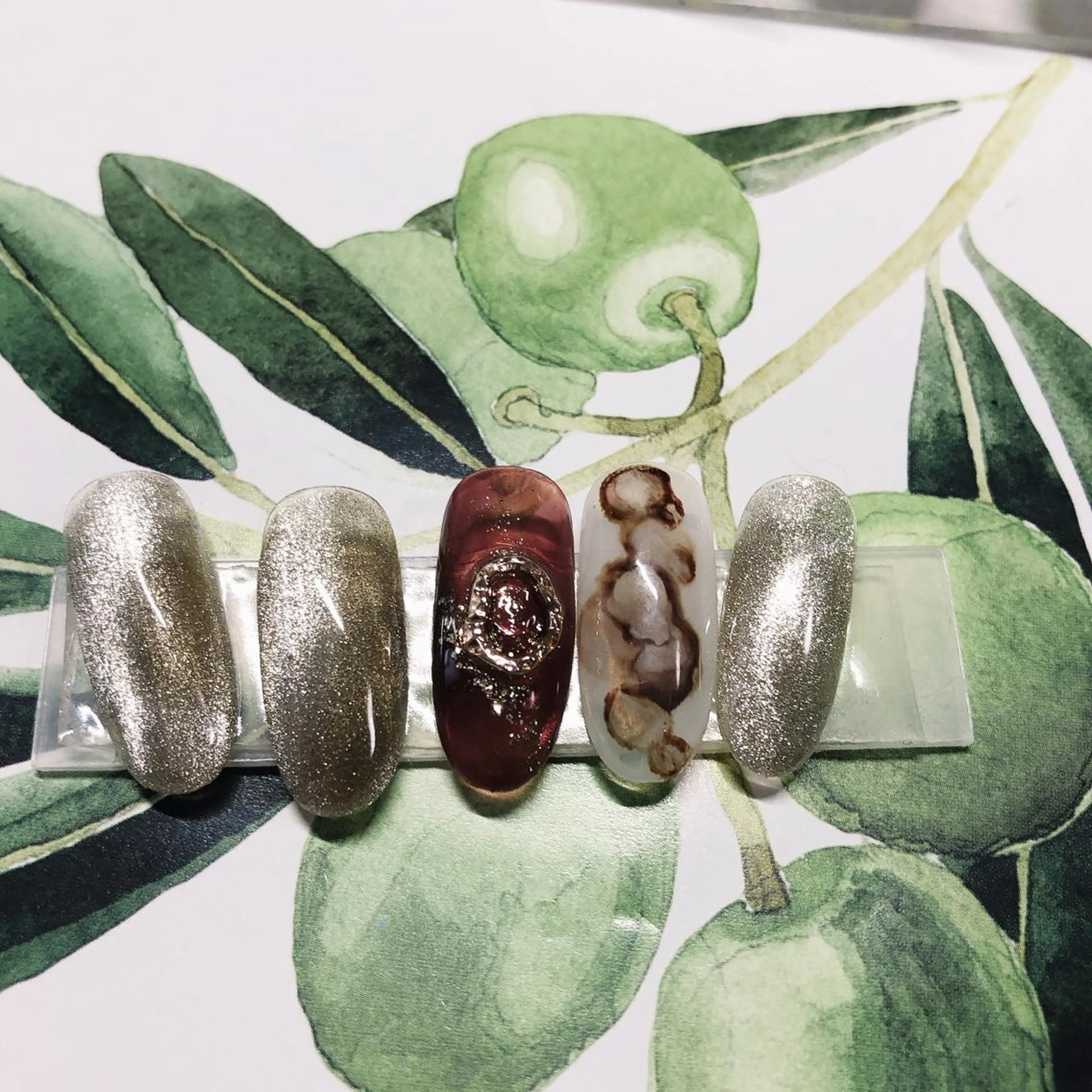 ネイル ジェルネイル マグネットネイル 奥園 良恵のネイルデザイン