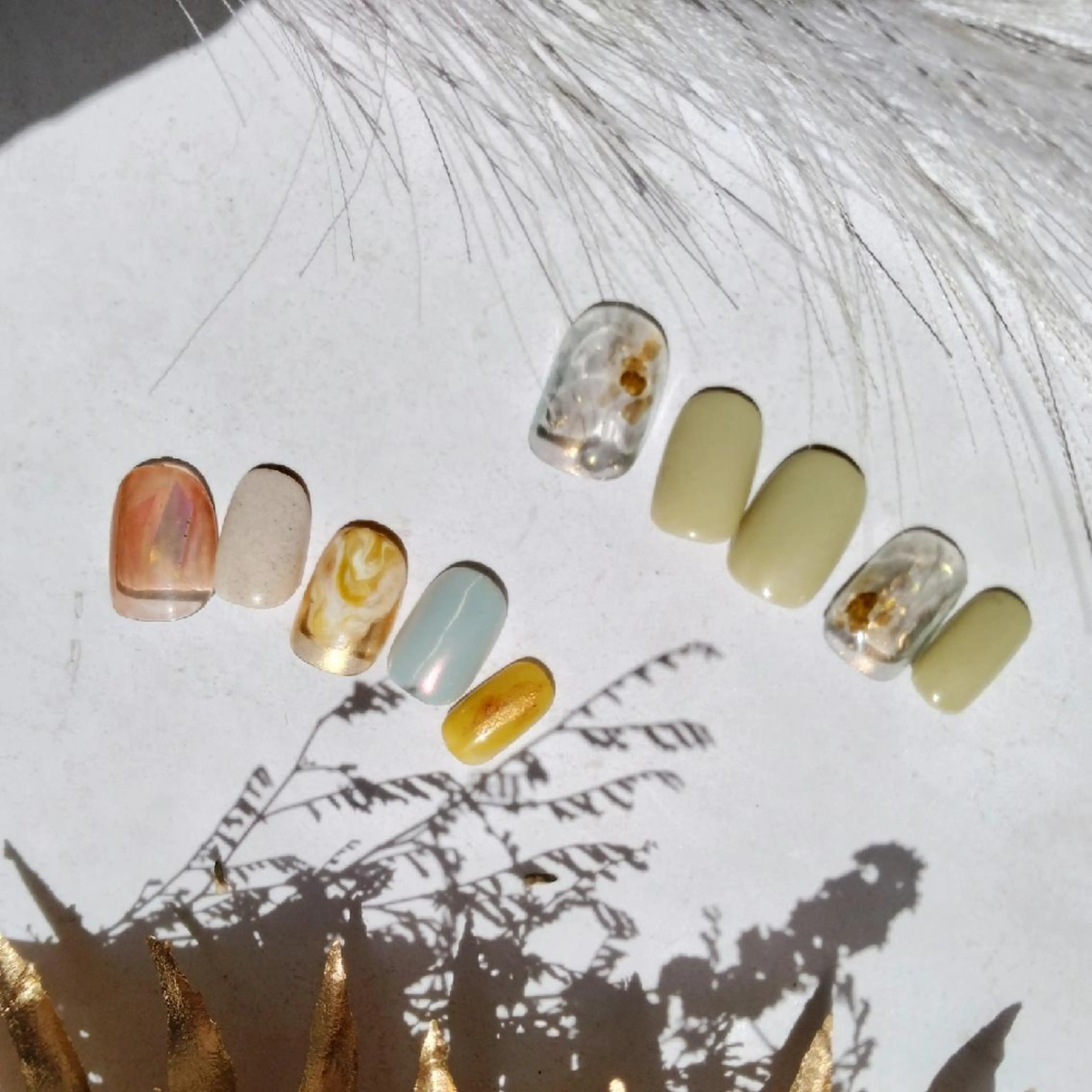 ハンドオフなし☆定額華やかニュアンスネイルの写真