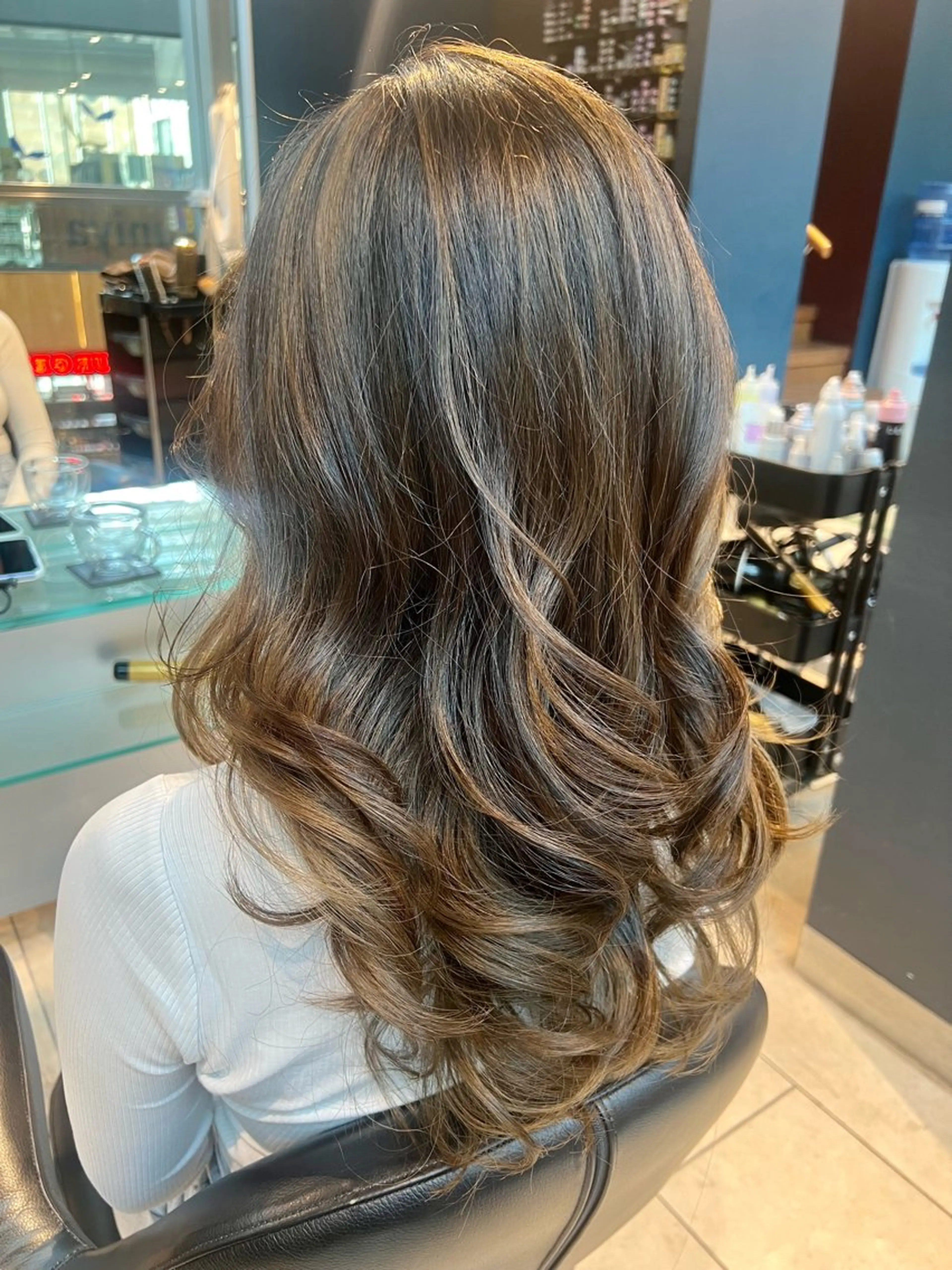 ミディアム カラー 🍭海外ヘア/レイヤ ー/艶髪🍭舟橋瑞稀のヘアスタイル