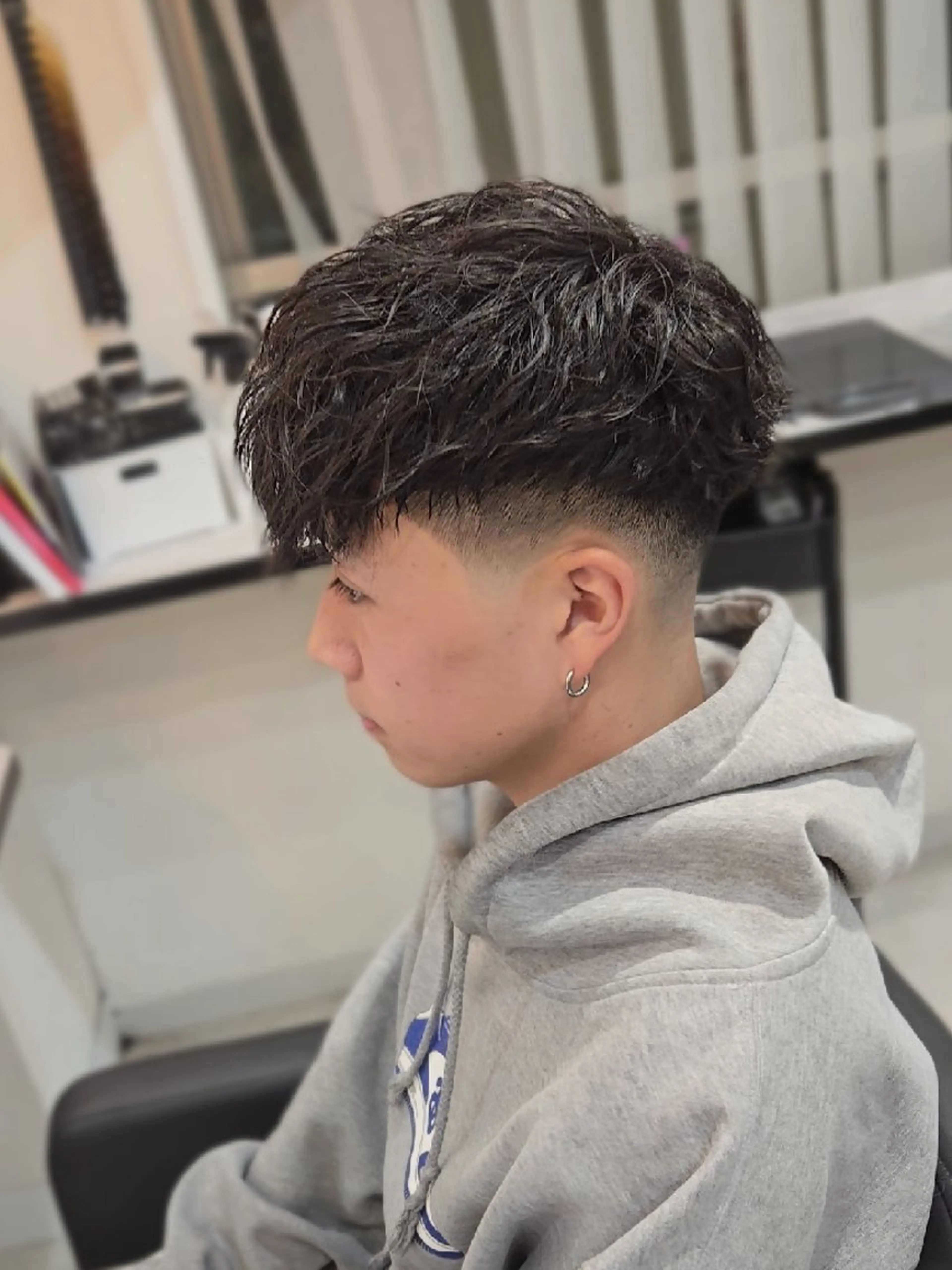 メンズ パーマ ミディアム フェードカット スペインカール カット パーマ ヘアセット LEN名古屋/パーマ 海外ヘア/メンズ特化のヘアスタイル