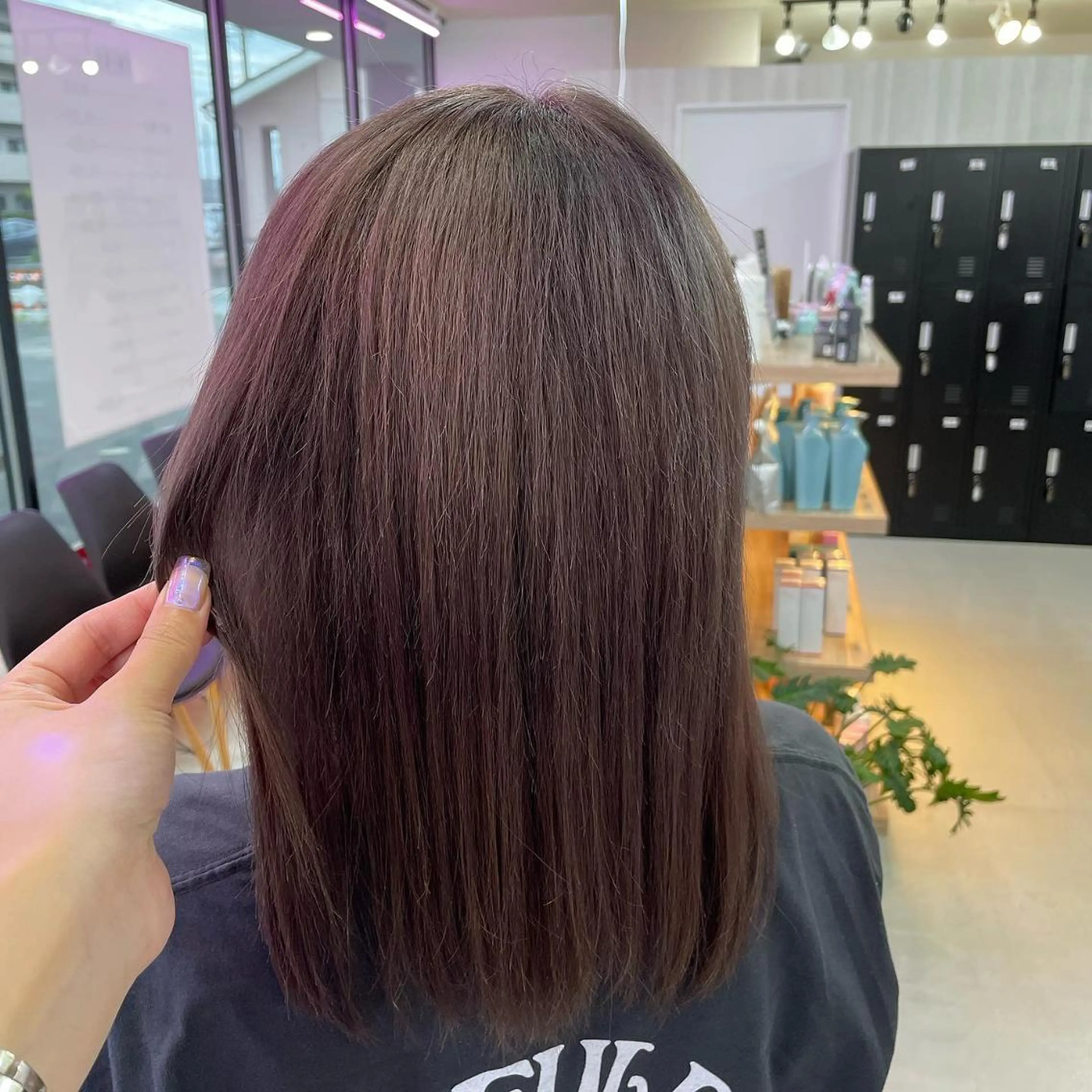 ロング カラー アッシュ ベージュカラー グレージュ ラベンダーカラー ラベンダーアッシュ UNDER vr 【アンダーバー】のヘアスタイル