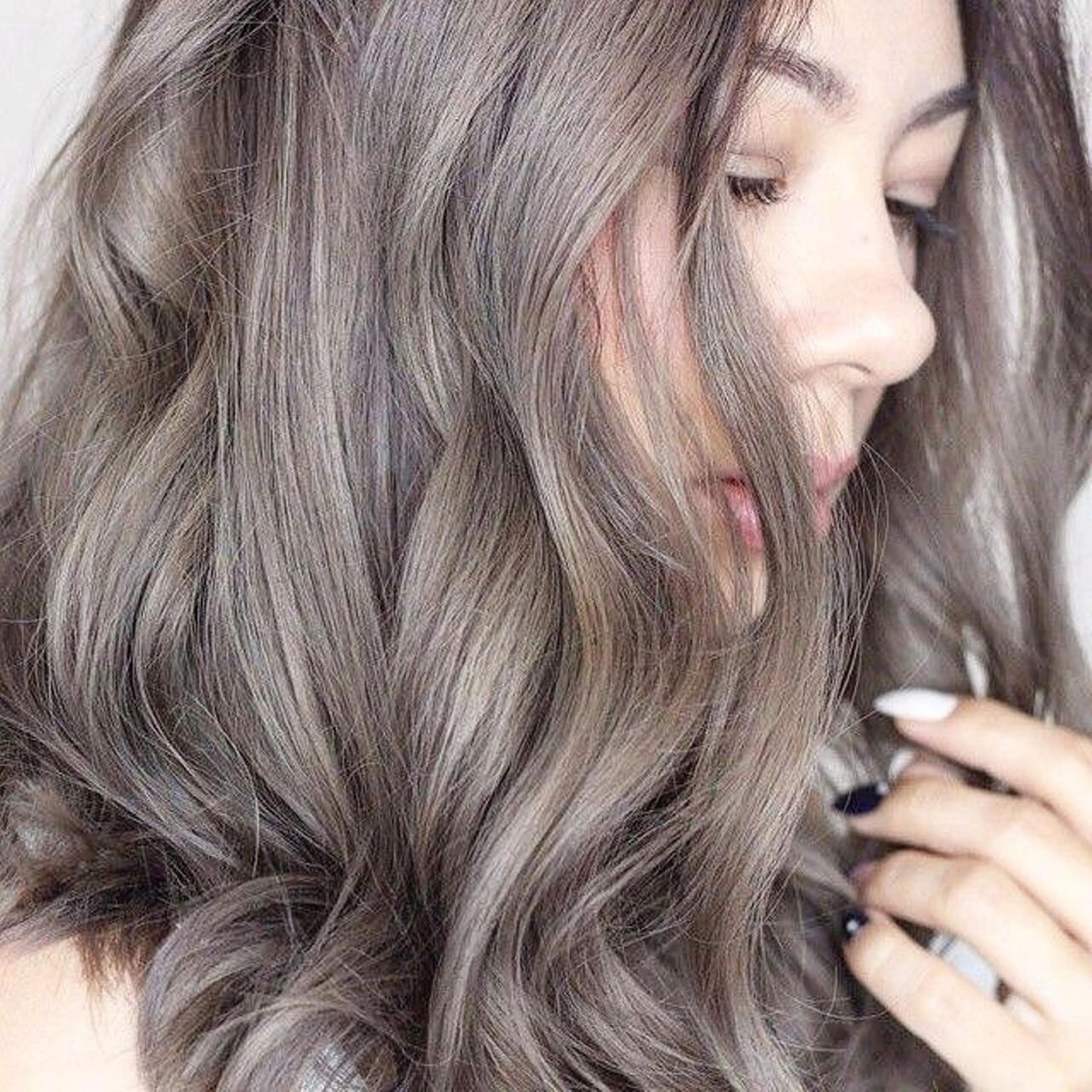 ロング カラー パーマ 大阪レミーエクステ チビ編み込みのヘアスタイル