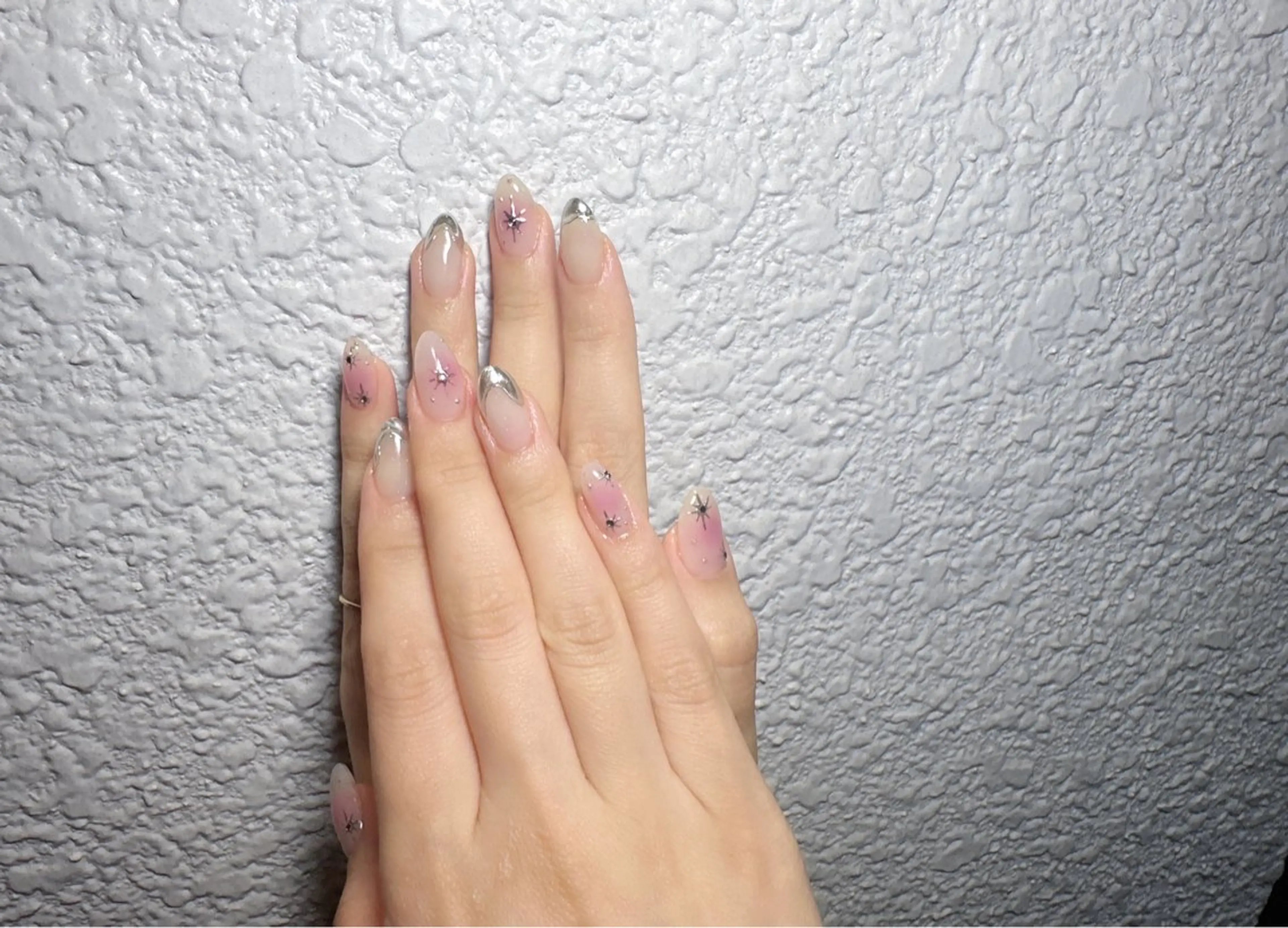 ネイル 韓国ネイル ストーンネイル 恵比寿 The Nailのネイルデザイン