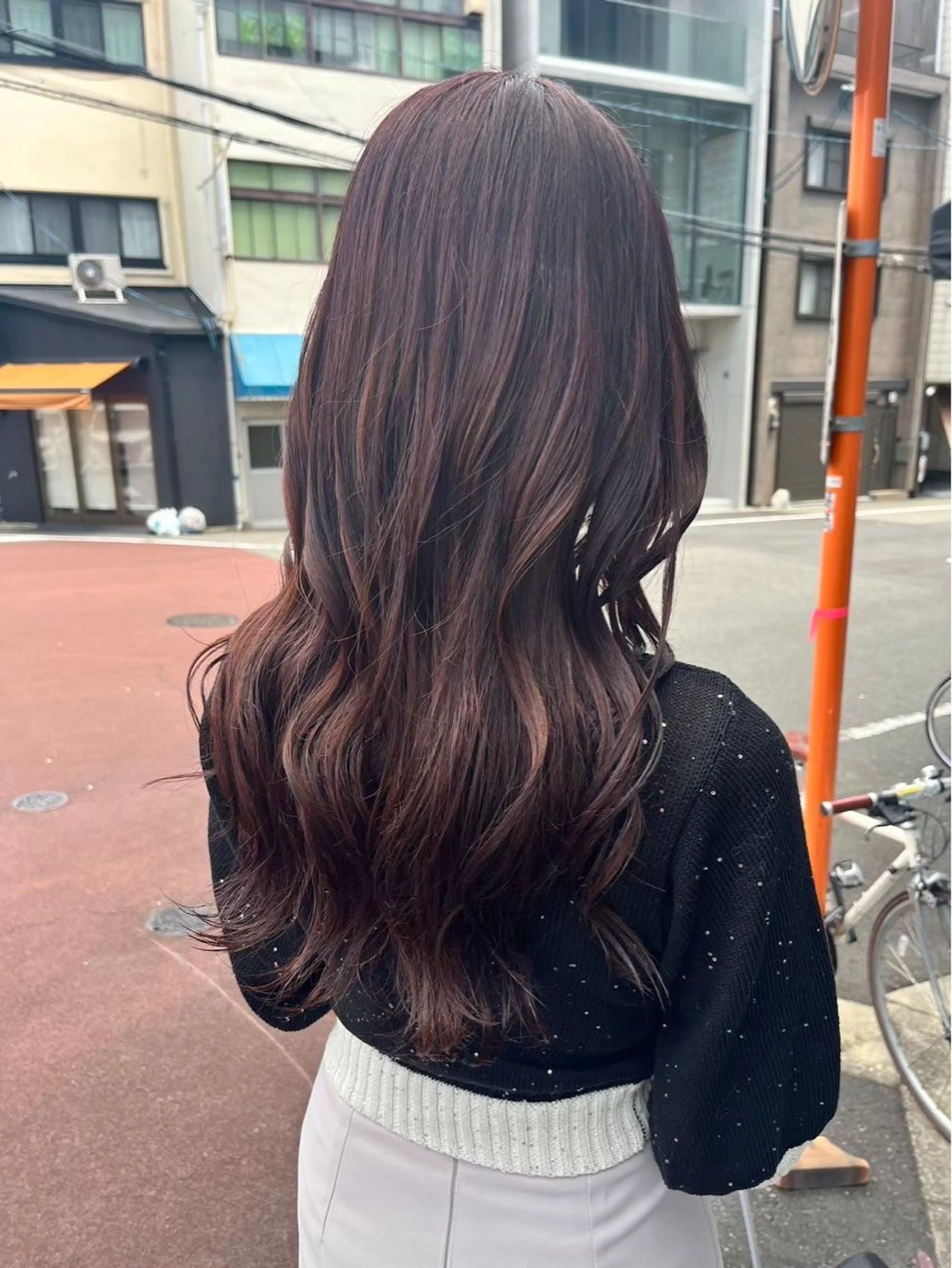 ロング カラー ヘアカラー 柿本 ひなのヘアスタイル