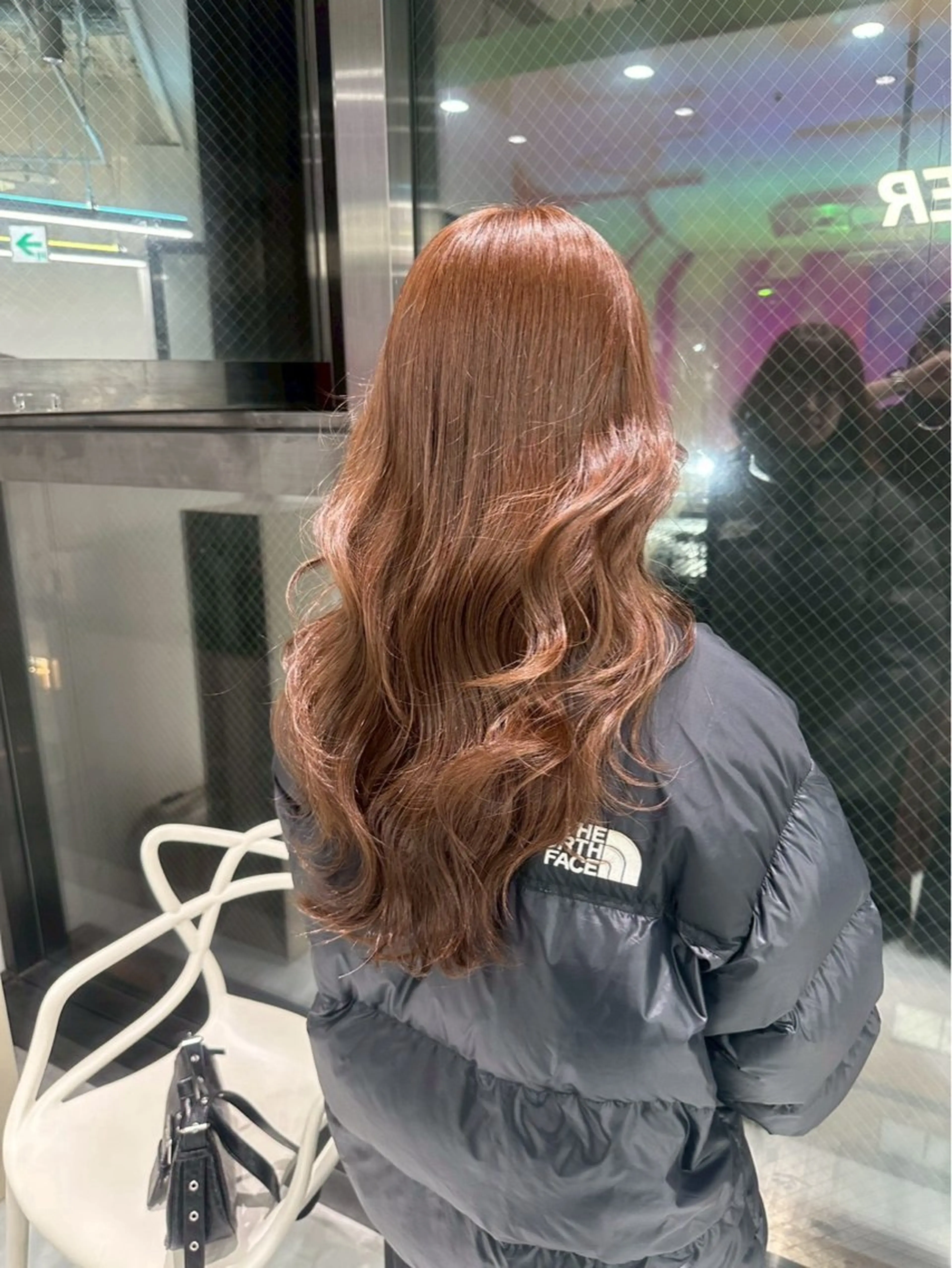ロング カラー ヘアアレンジ 金山 律　暖色系カラーのヘアスタイル