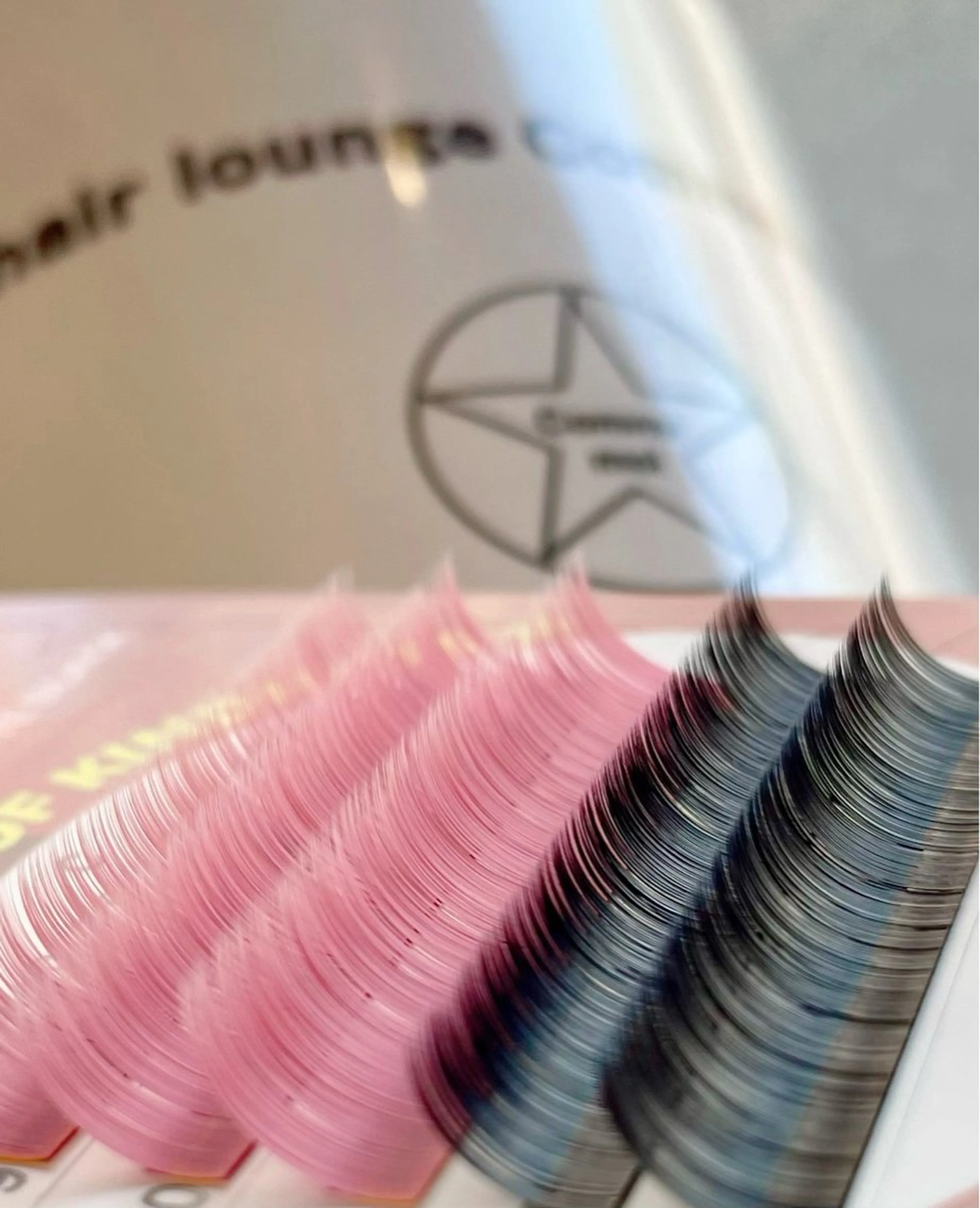 マツエク・マツパ カラーマツエク フラットラッシュ マツエク hair lounge comme moi所属・TOMO☆ 高島平のマツエク・マツパデザイン