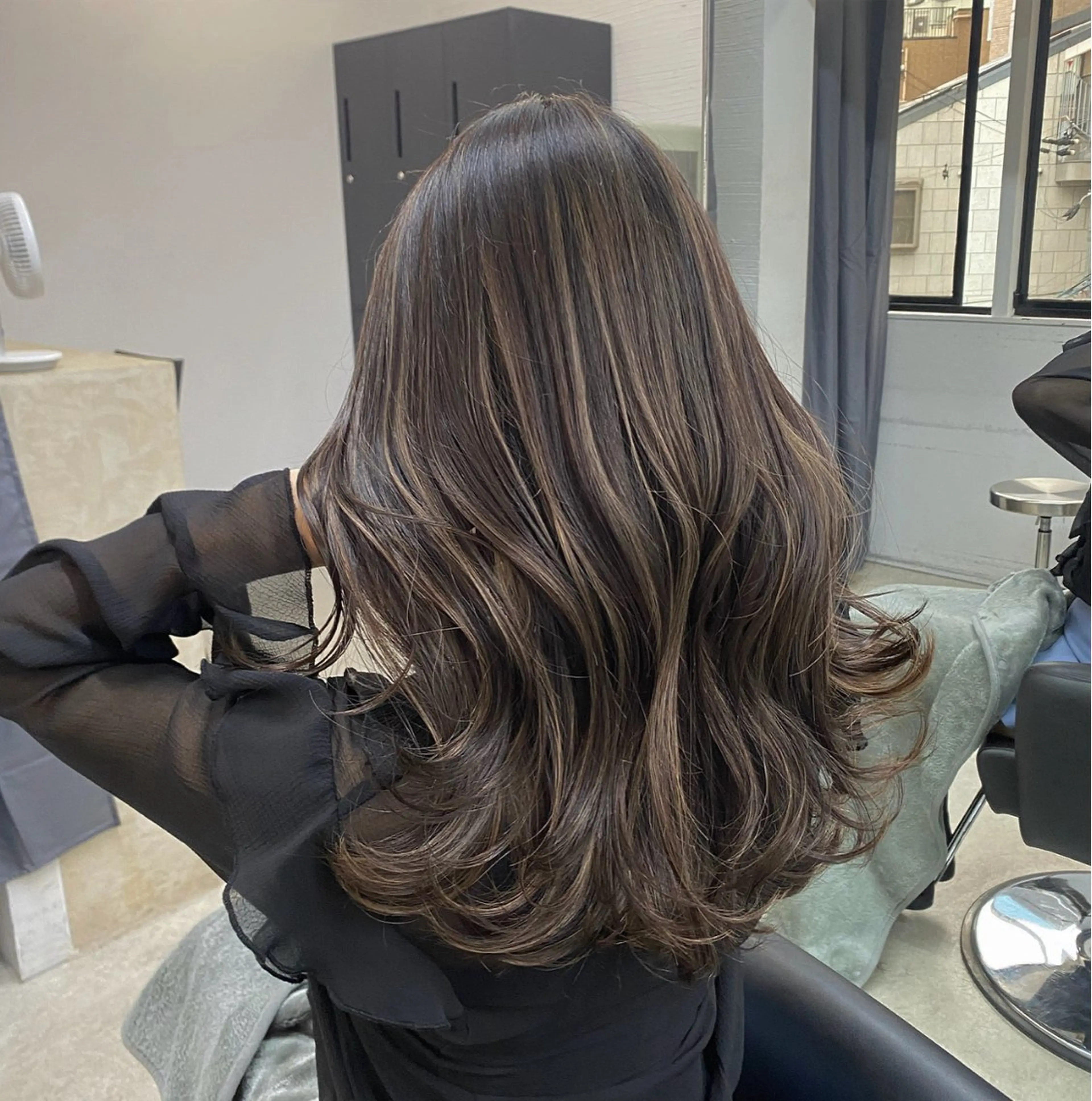 セミロング カラー ヘアカラー ハイライト、レイヤー カット/西梅田/中西のヘアスタイル