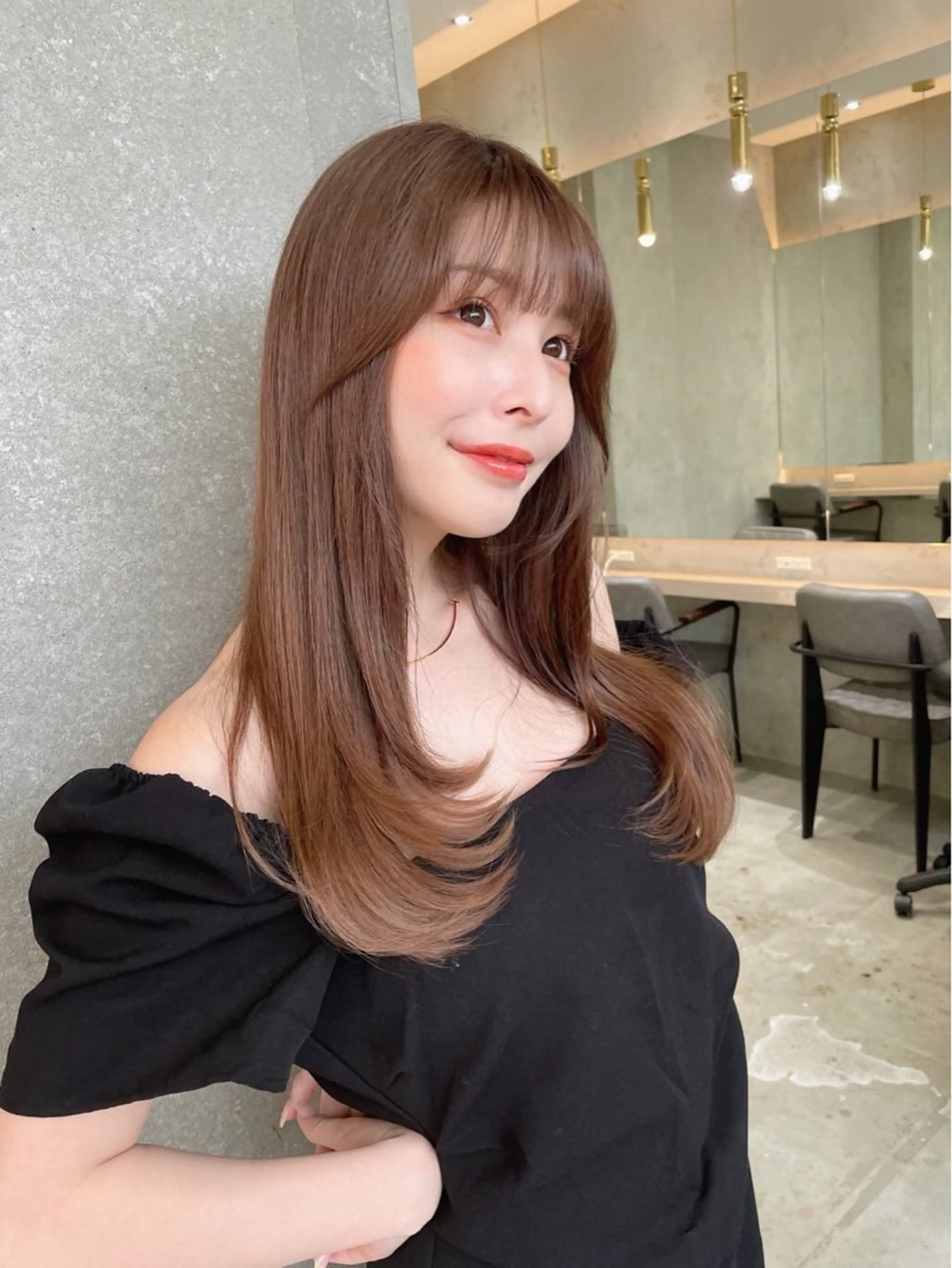 ロング カット トリートメント 髪質改善|透明 感カラー🩵レイヤーのヘアスタイル