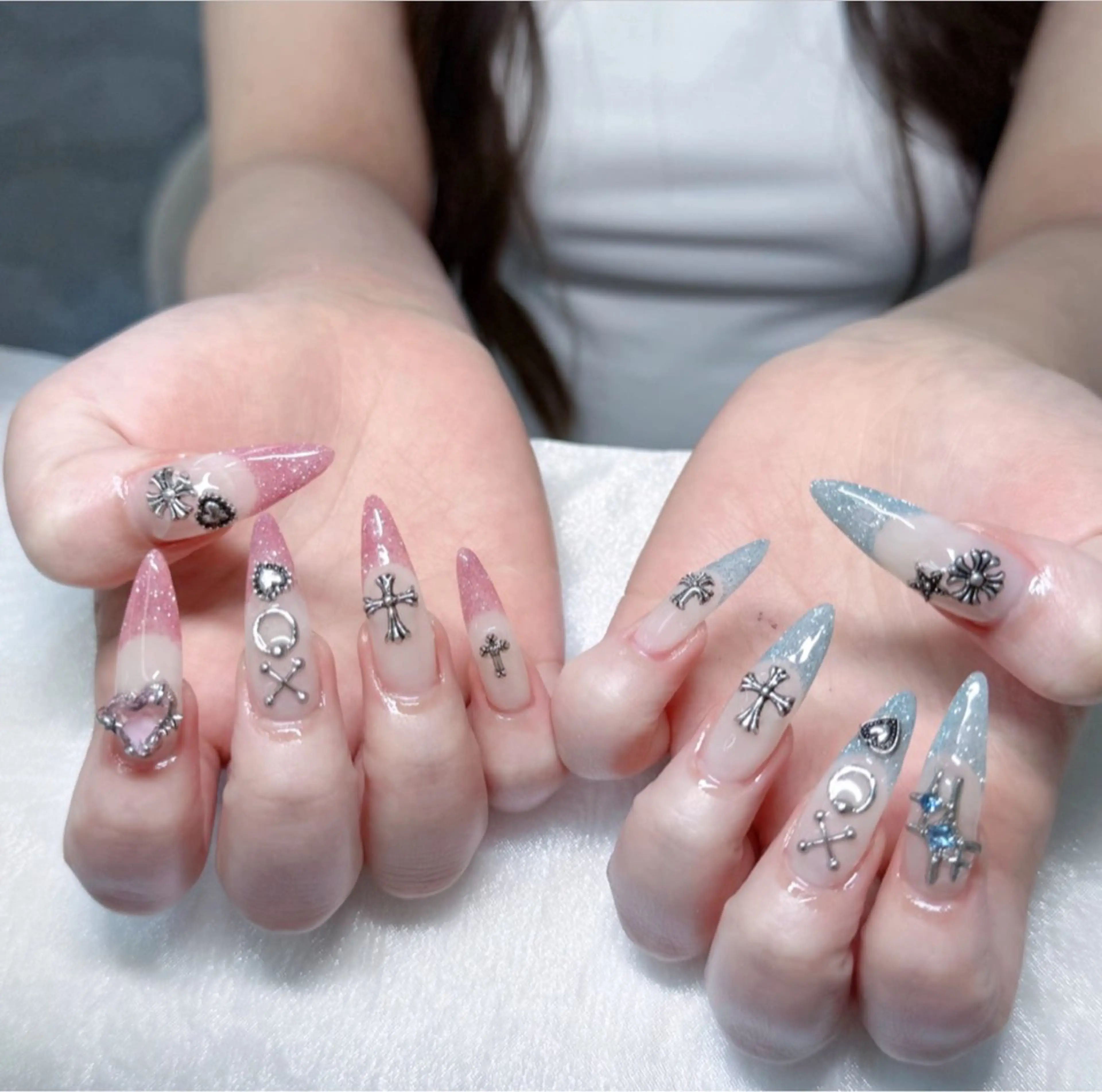 ネイル ハンドネイル HIN NAILのネイルデザイン