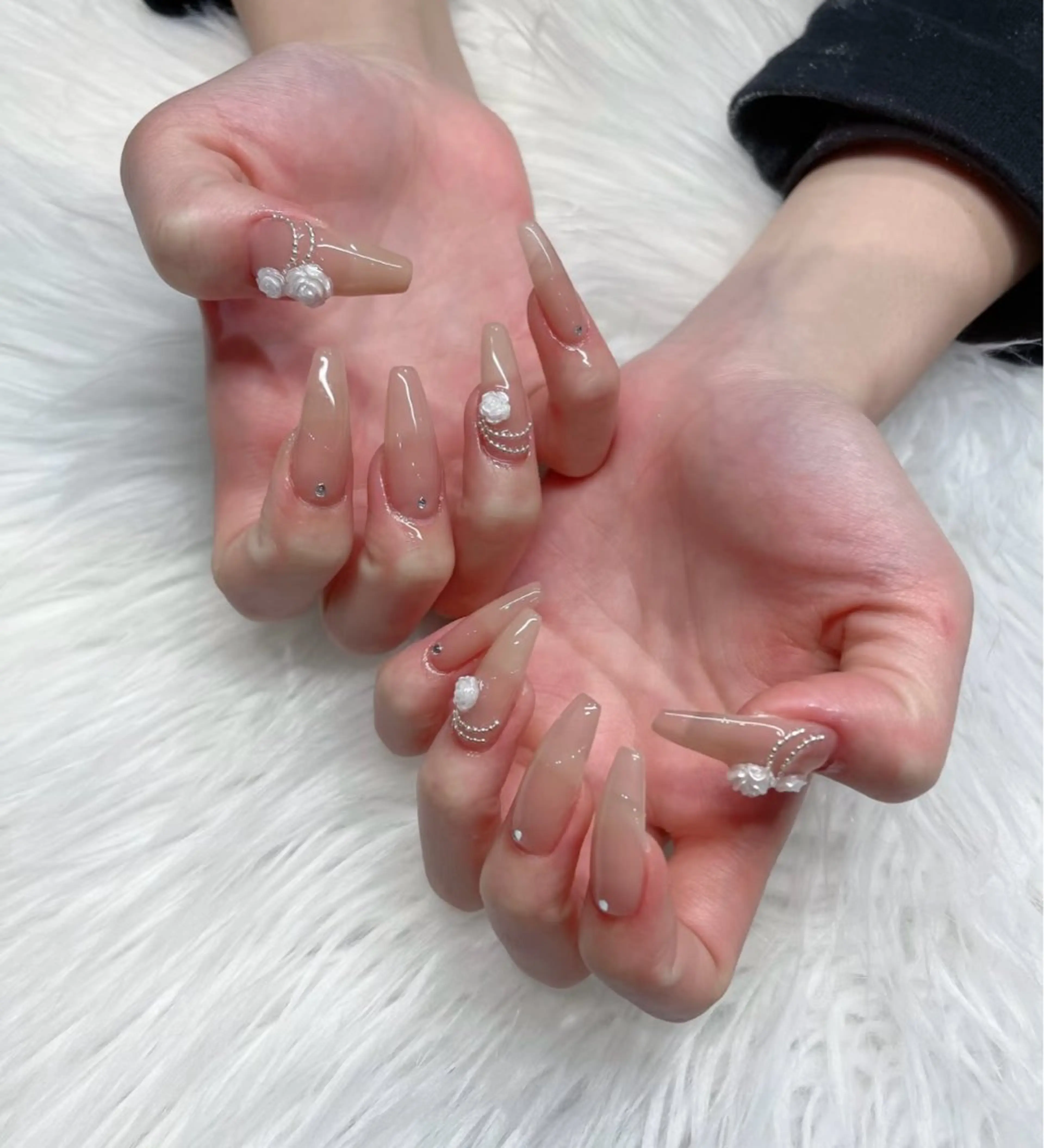ネイル アートネイル べっ甲ネイル チークネイル 長さ出し フラッシュネイル ハンドネイル ハンドケア For you. Nail Salonのネイルデザイン