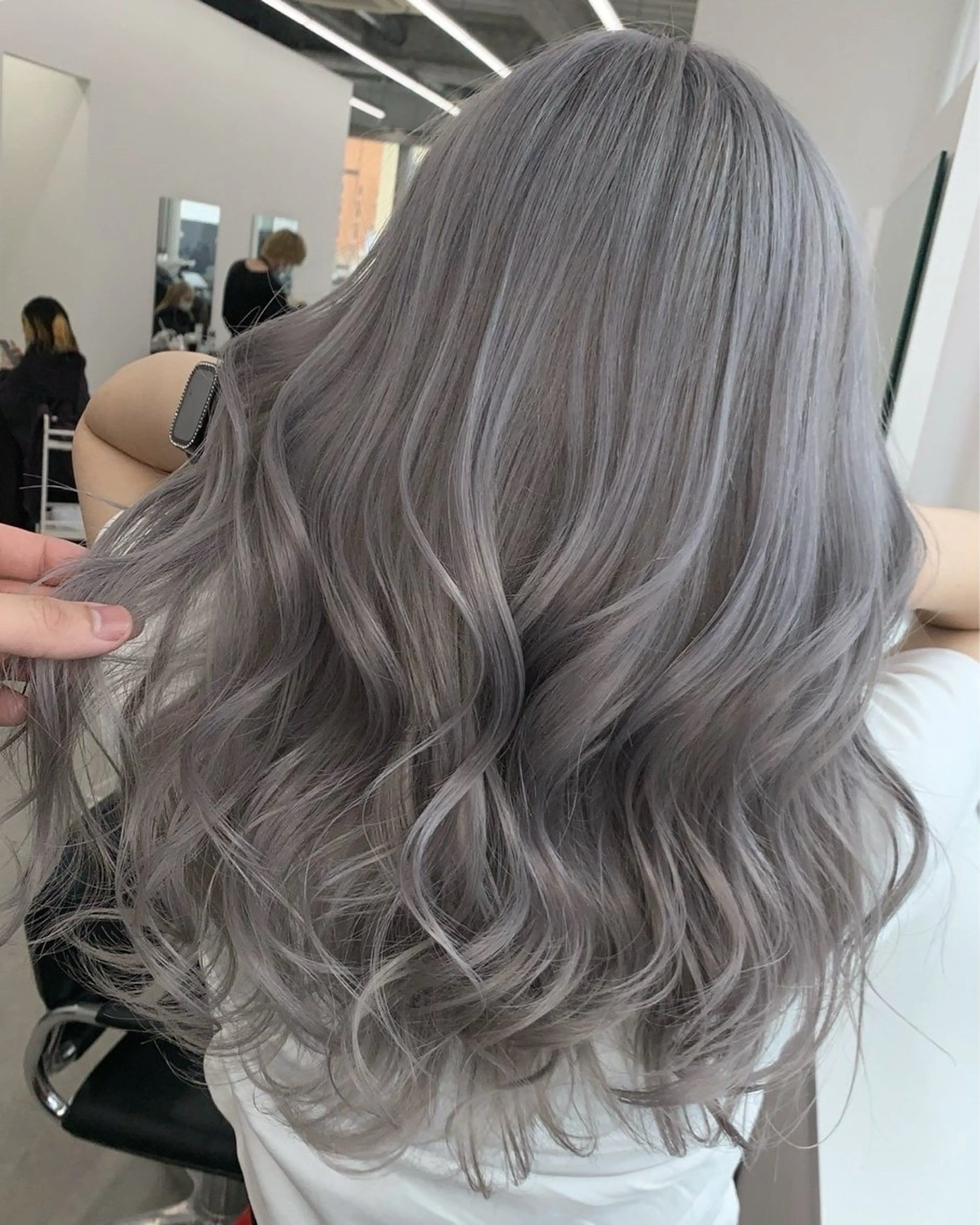 ロング カラー ヘアカラー 大平 琶月のヘアスタイル