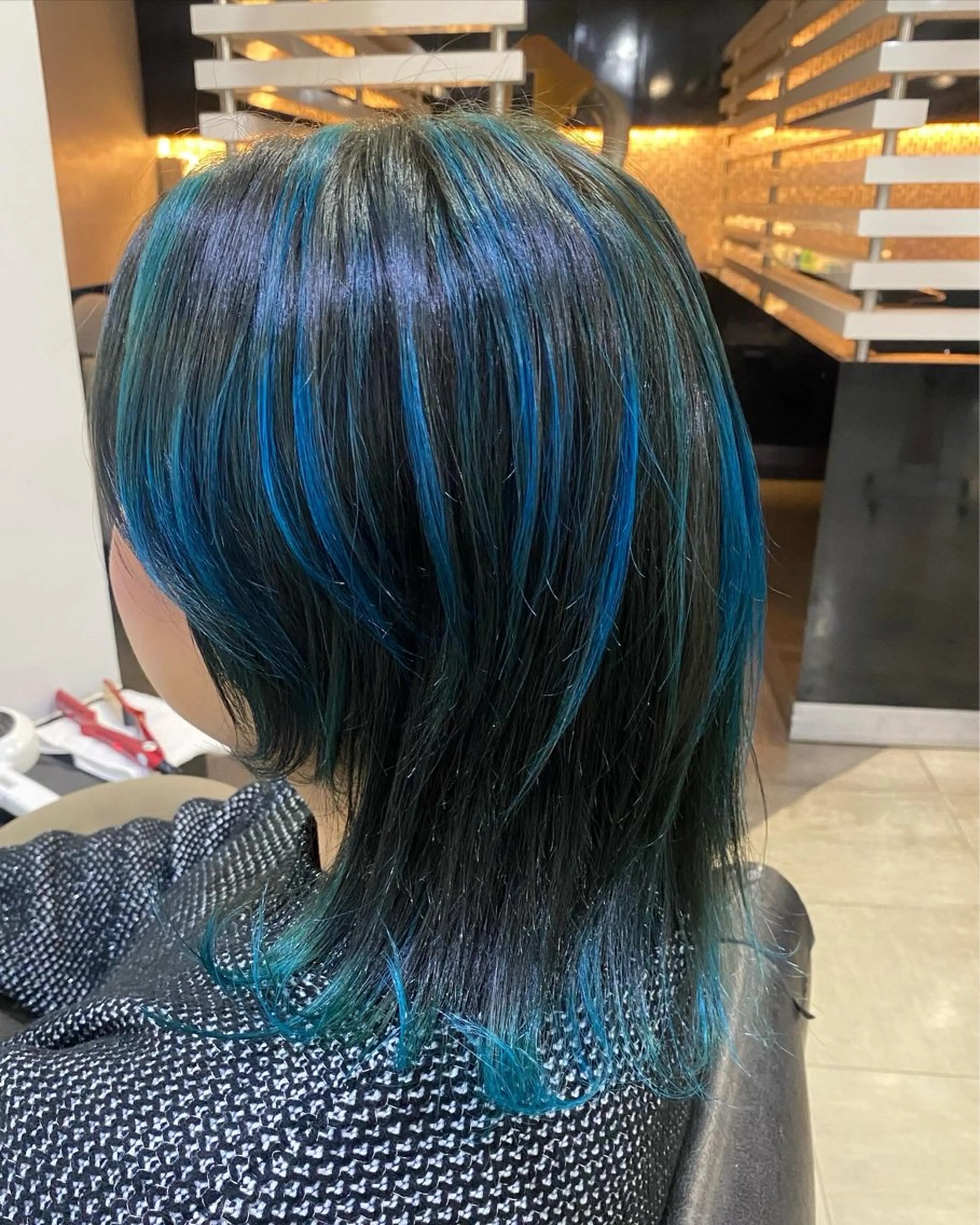 ミディアム カラー ヘアアレンジ ハイライトカラー ハイライト 烏山 達也のヘアスタイル