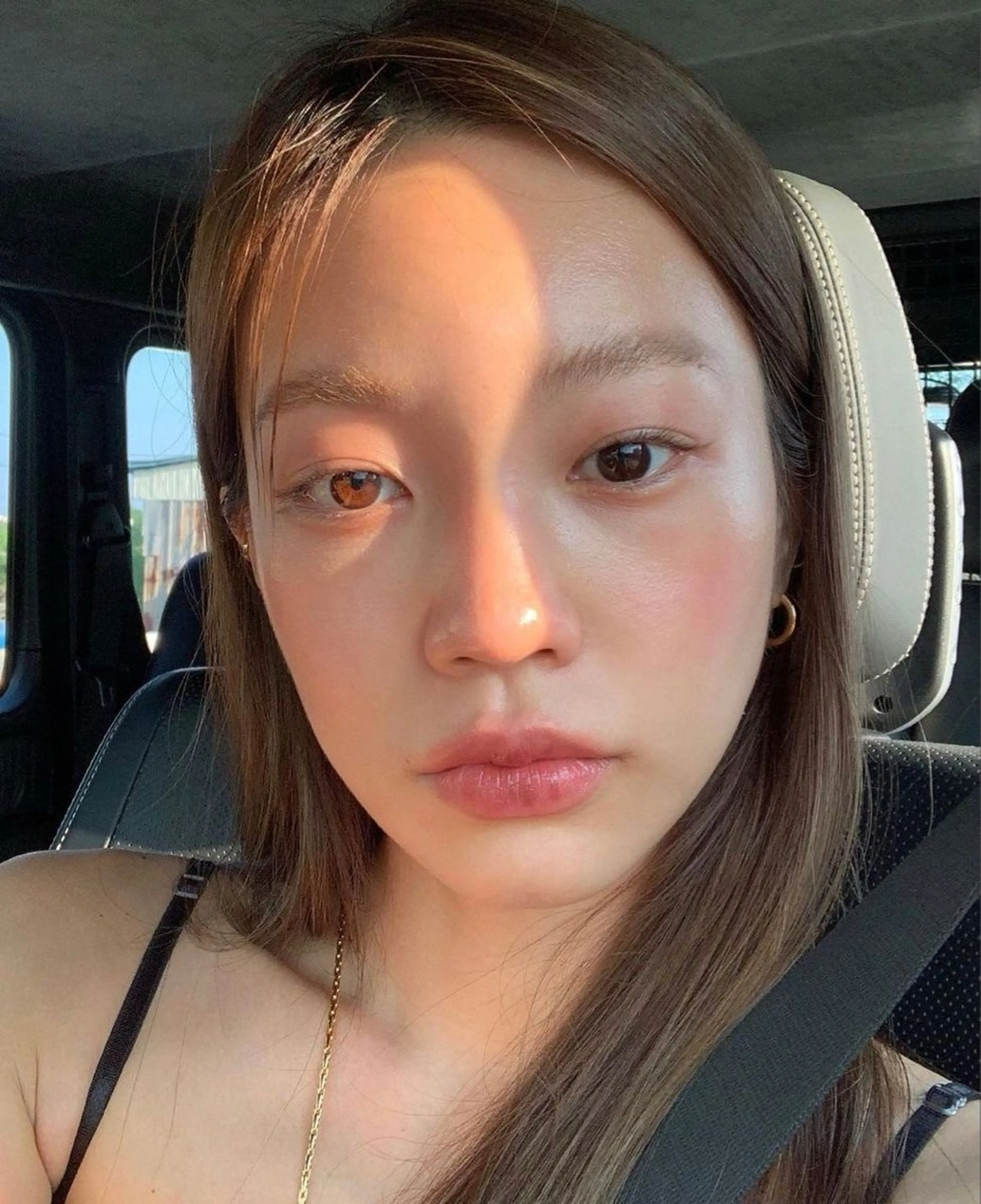 ロング カラー ブリーチ ケアブリーチ 透明感カラー ダブルカラー ブリーチなしカラー nonoka オリーブ/レイヤーのヘアスタイル