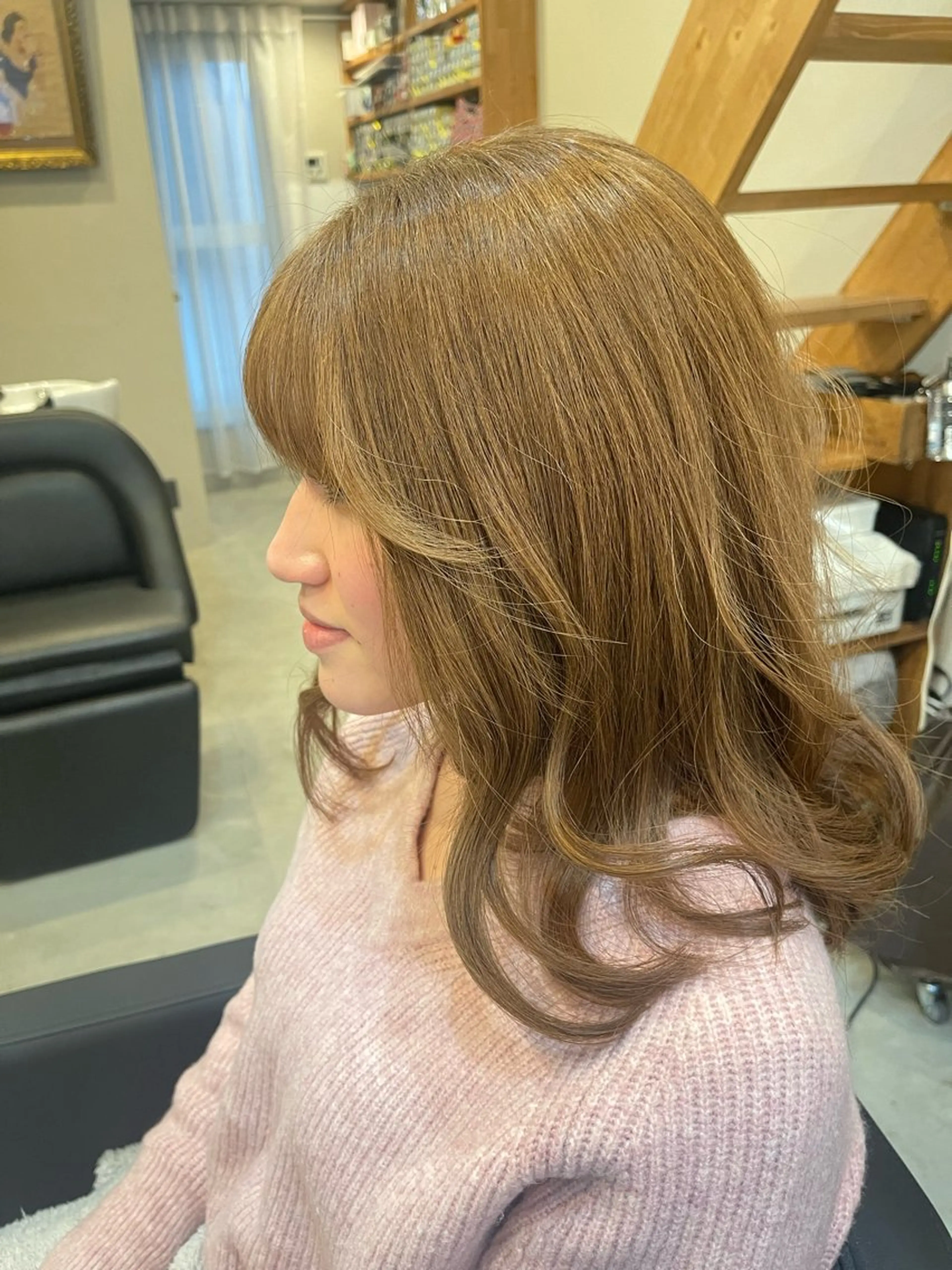 セミロング カラー nowhere ノーウェアのヘアスタイル