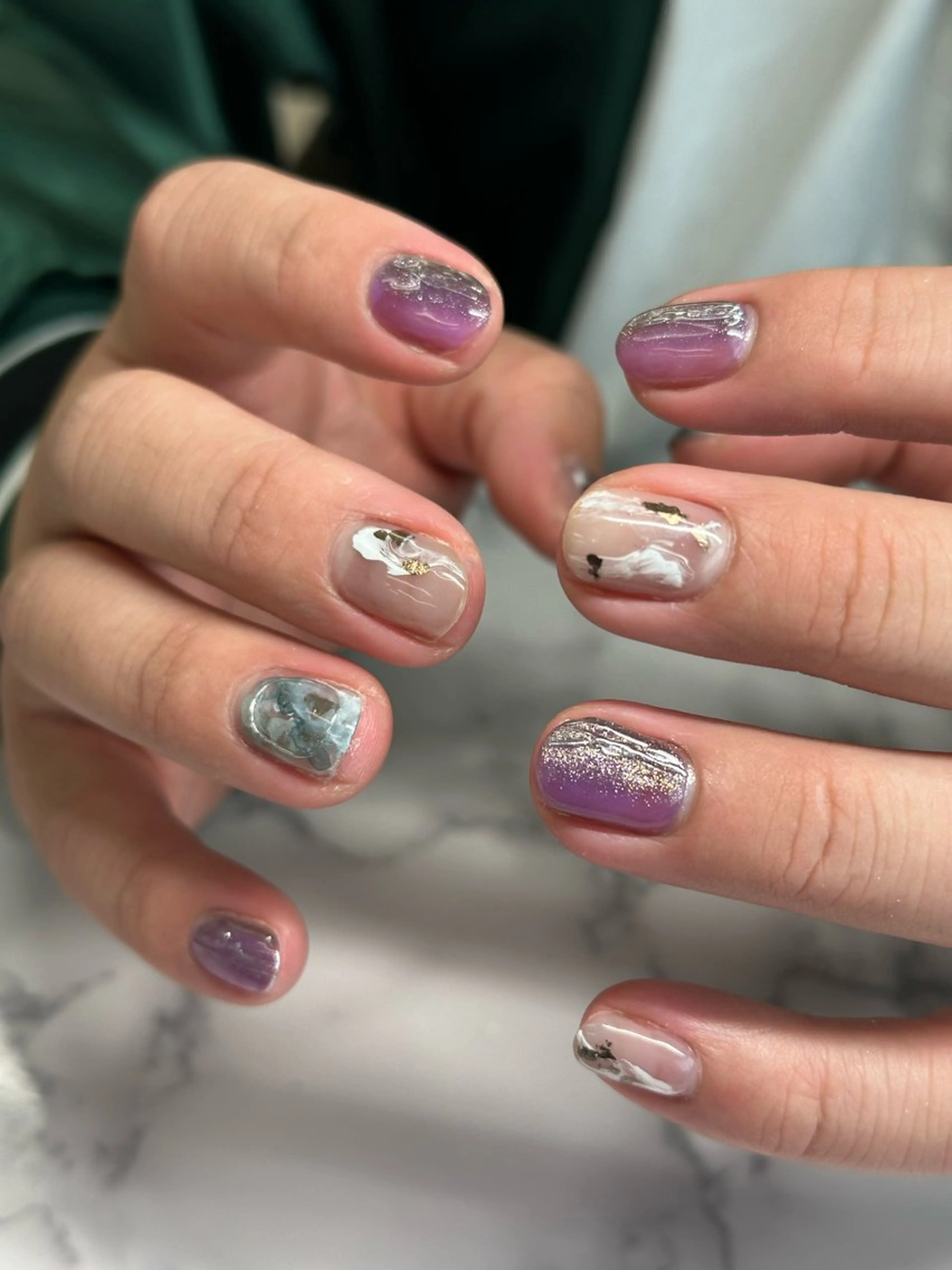 ネイル salon iris 🦋北広島市大曲のネイルデザイン