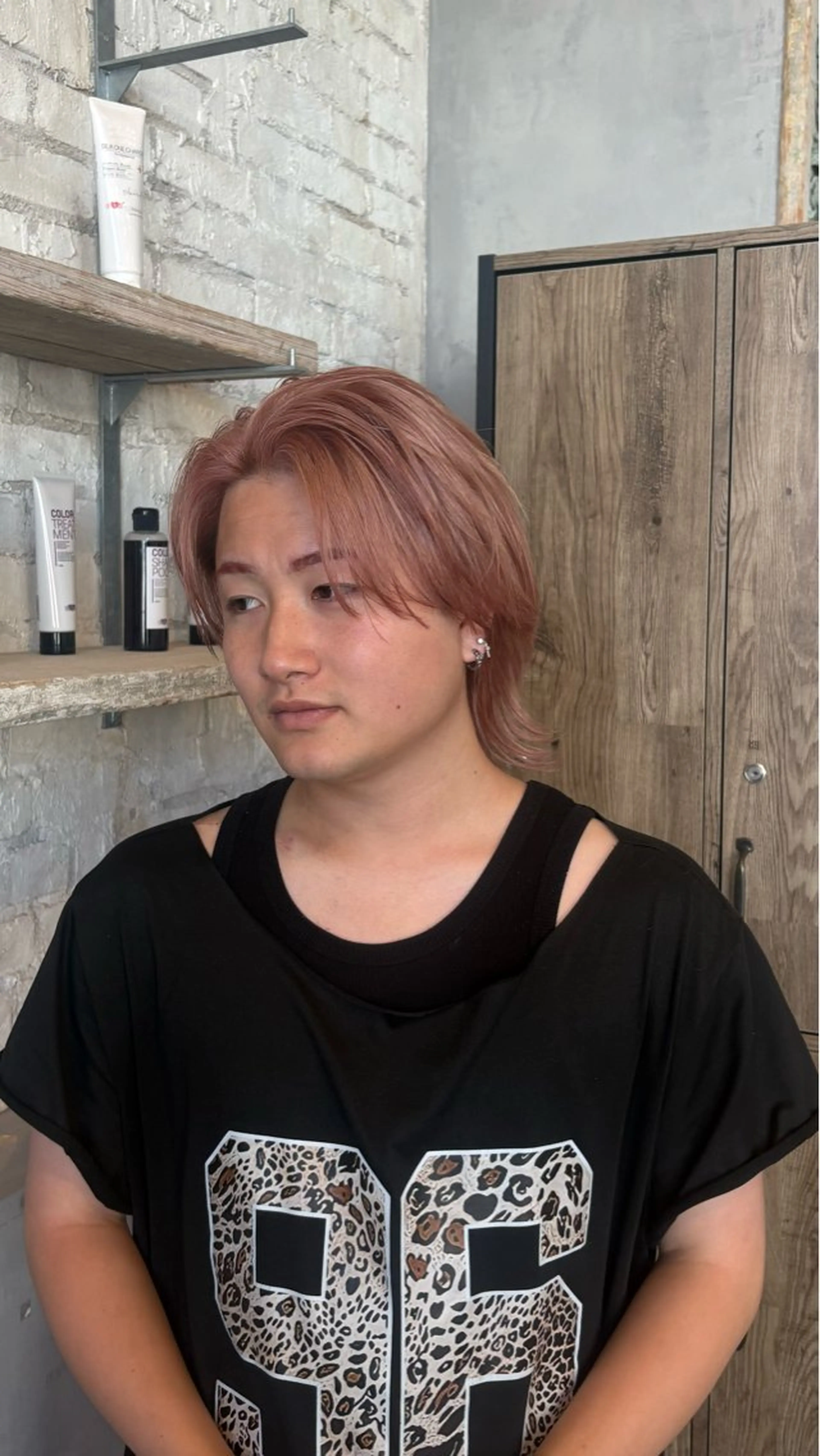 メンズ センターパート メンズハイトーン メンズ韓国風 マッシュ メンズウルフカット カット メンズ特化✂️阿世賀 隆太のヘアスタイル
