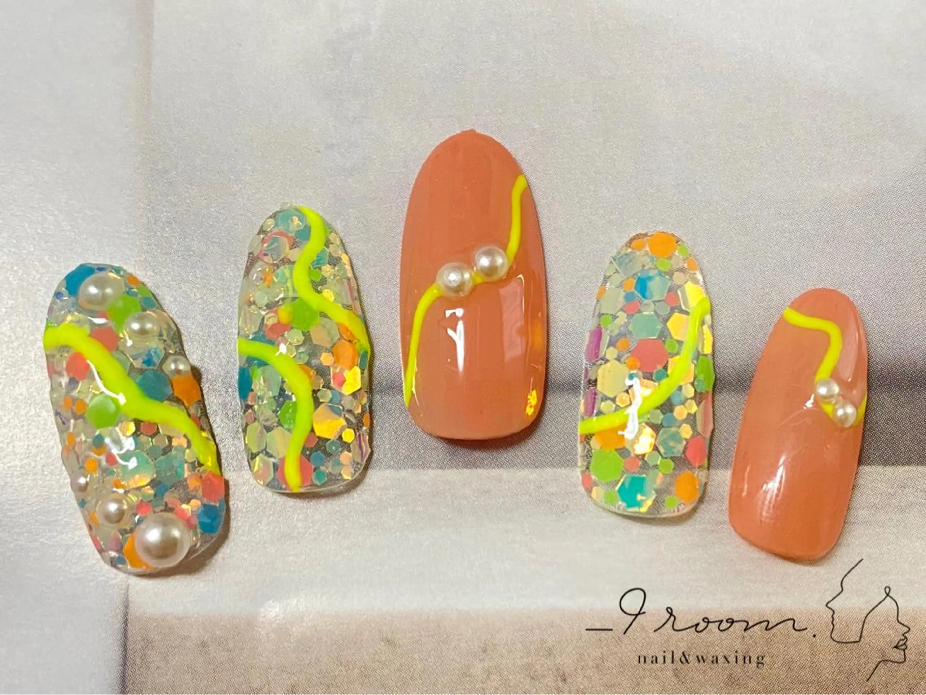 ネイル _9 room. Yoshimiのネイルデザイン