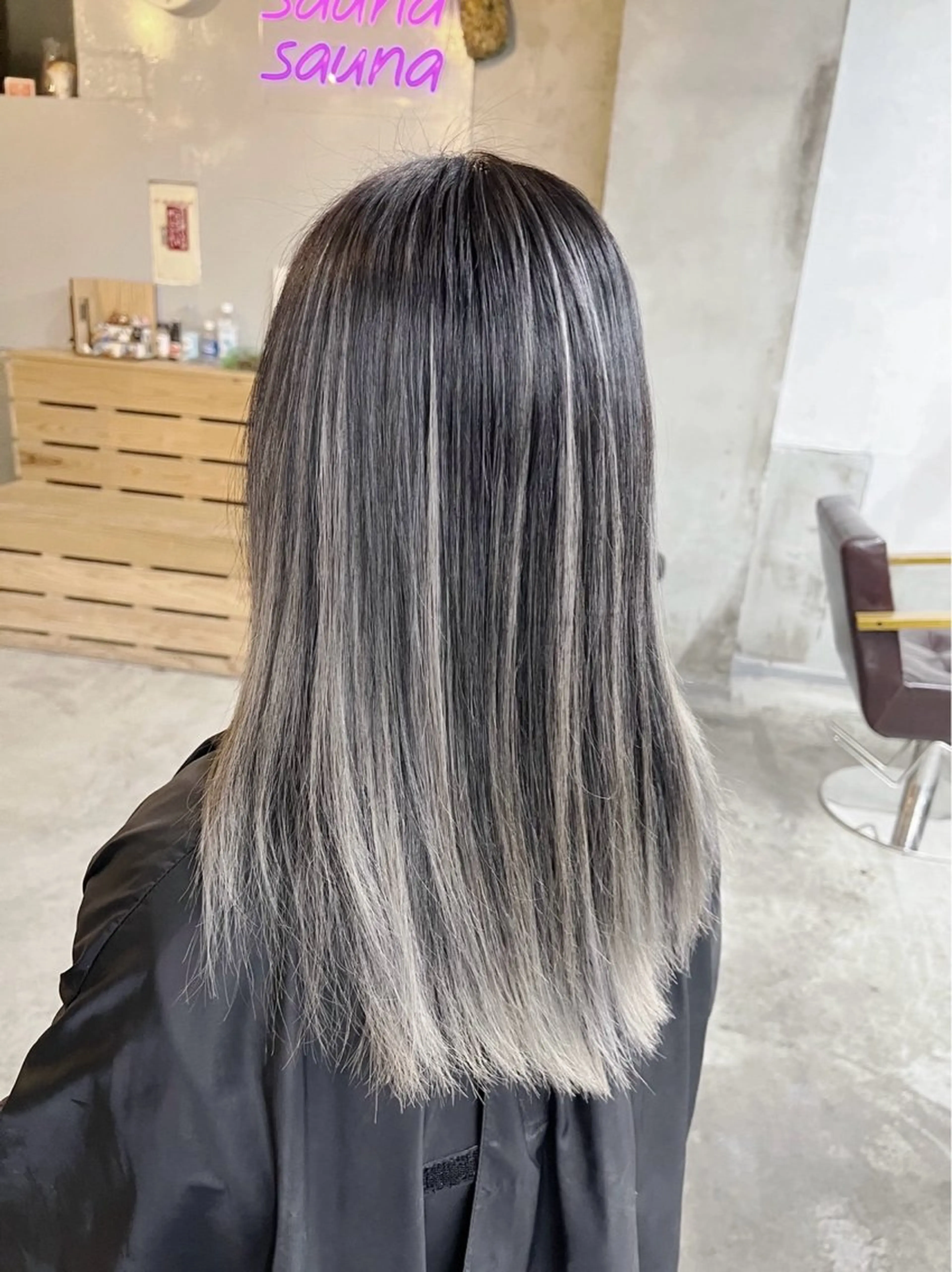 セミロング カラー バレイヤージュ グレージュ レイヤーカット ヘアカラー トリートメント 指名数No.1 /NAOYAのヘアスタイル