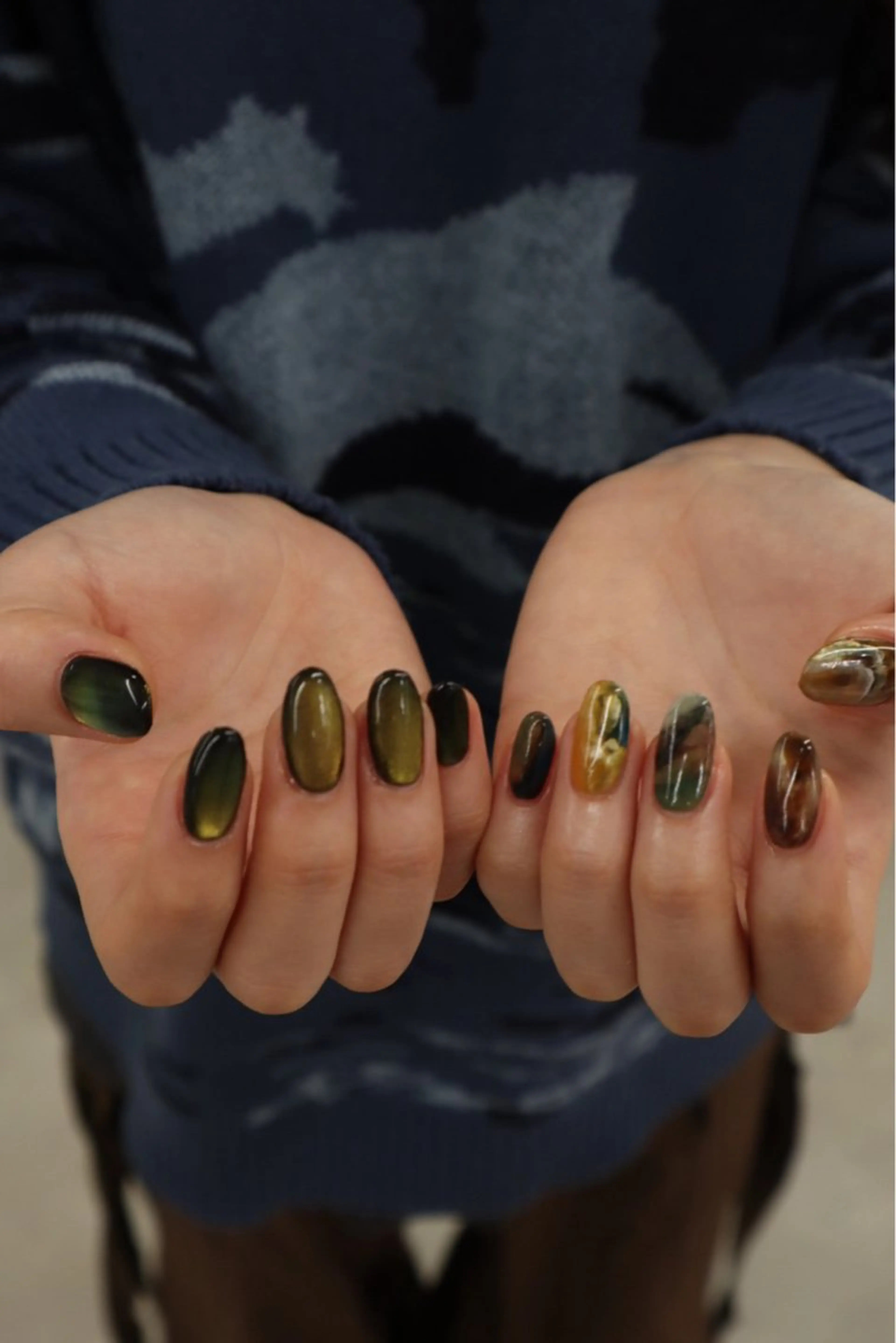 ネイル マグネットネイル chika ／ nailのネイルデザイン