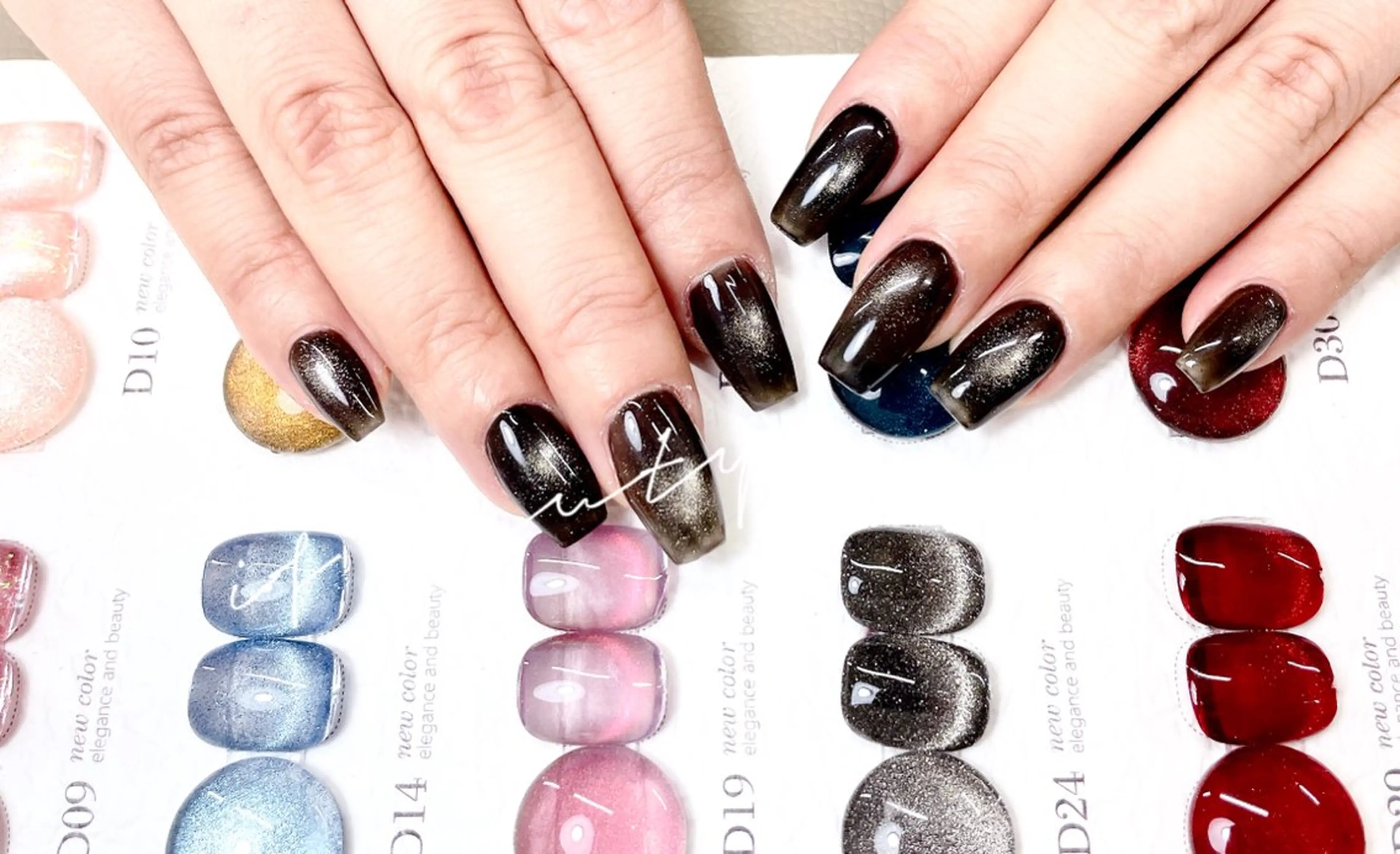 ネイル マグネットネイル イフ ビューティーのネイルデザイン