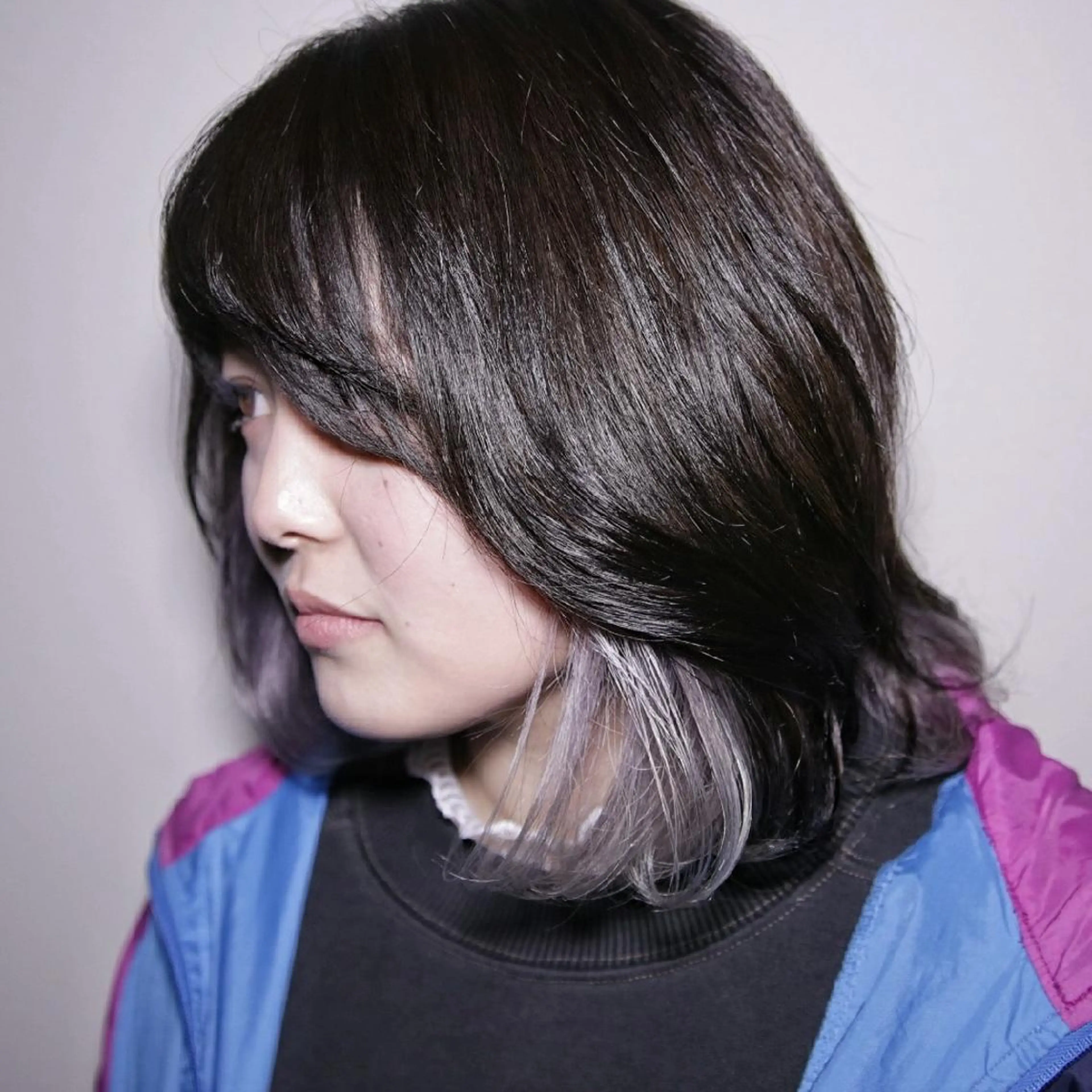 ミディアム カラー 艶髪✨ハイトーン ✨ホワイト✨北宗一郎のヘアスタイル