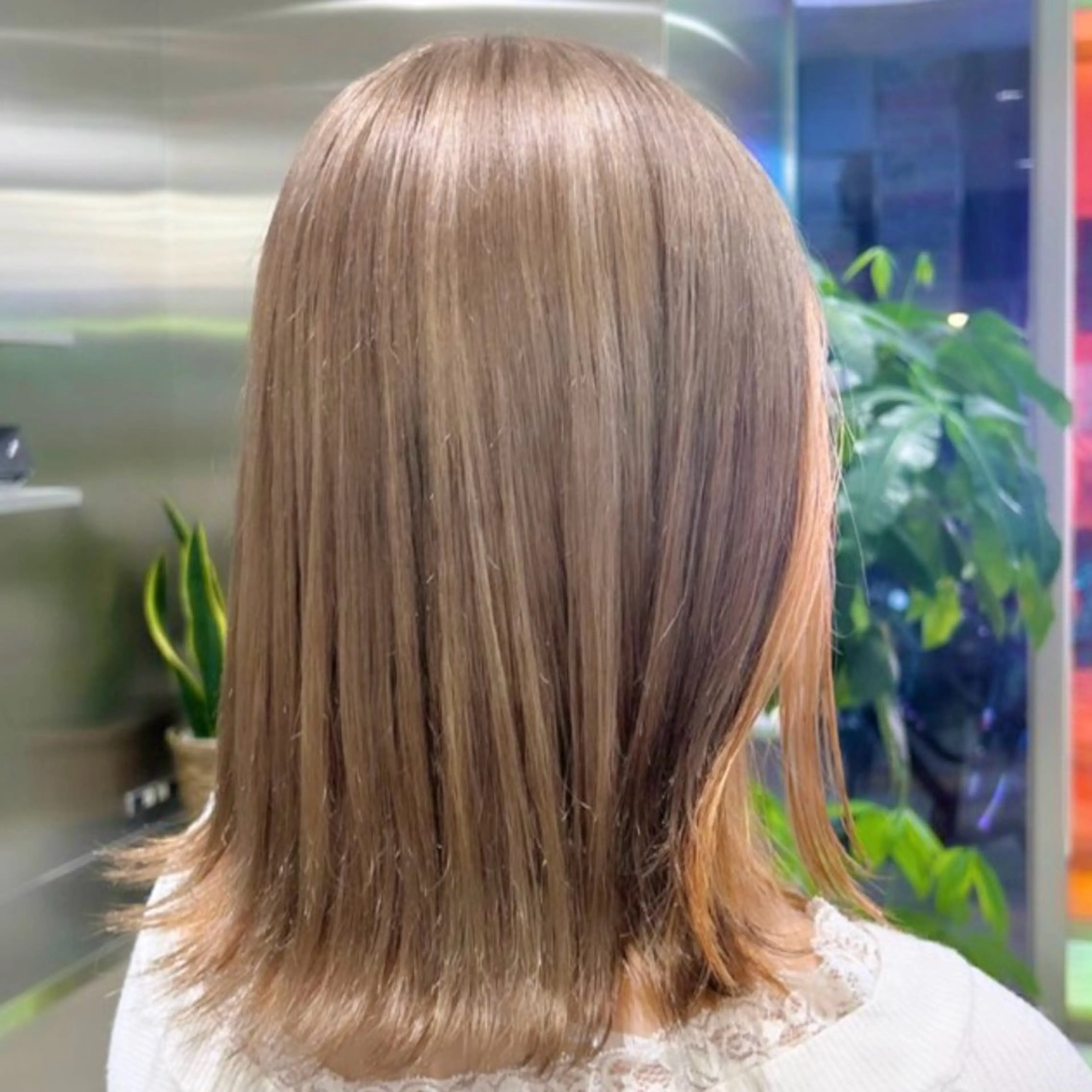 ミディアム カラー ブリーチ ケアブリーチ 透明感カラー ハイトーンカラー イルミナカラー ヘアカラー トリートメント メンズ/ボブ/パーマ /くるみのマツエク・マツパデザイン