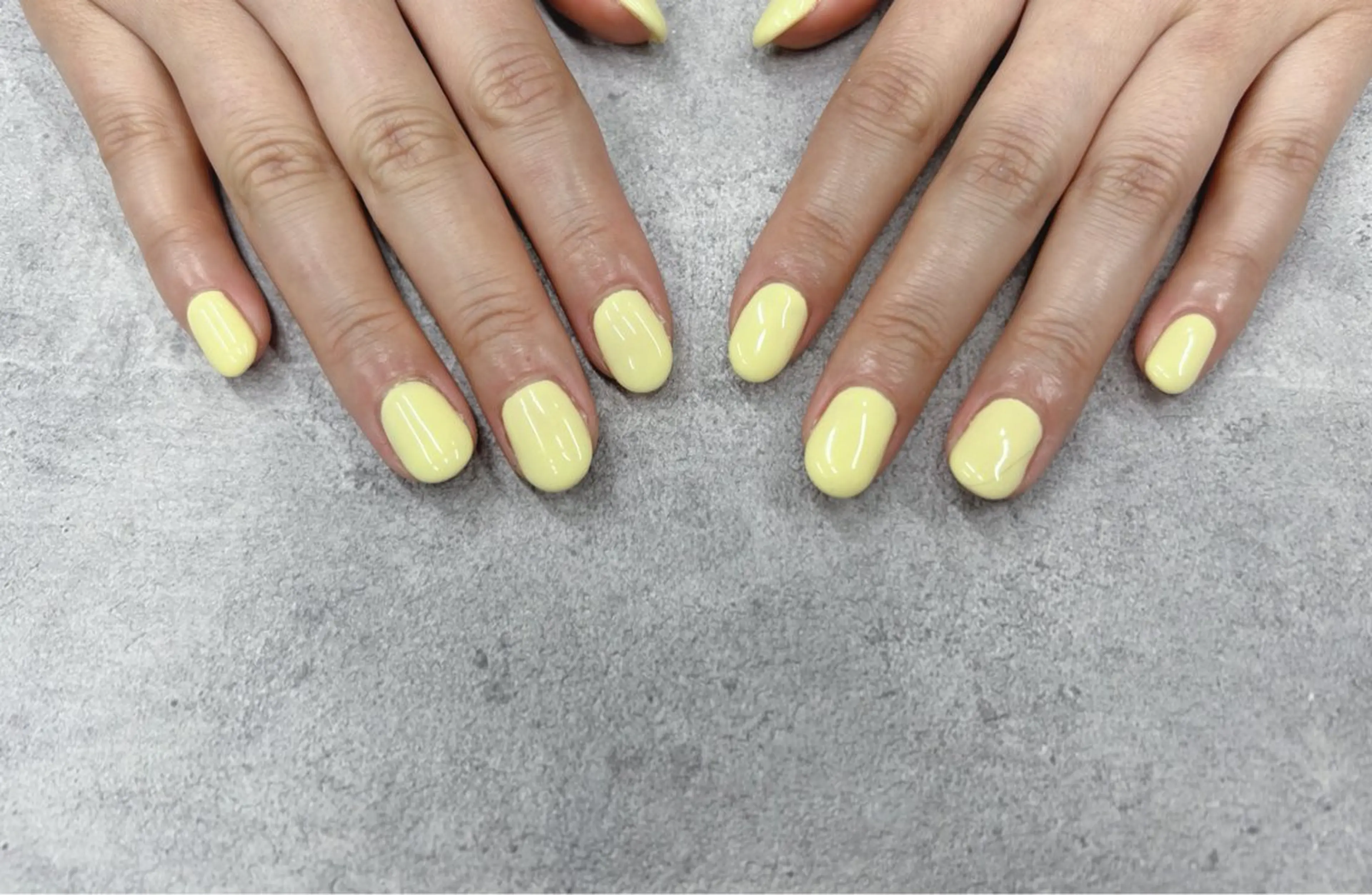 ネイル パステルネイル 黄色 ハンドネイル Nail Salon agré所属・agré ネイルサロン　アグレのネイルデザイン