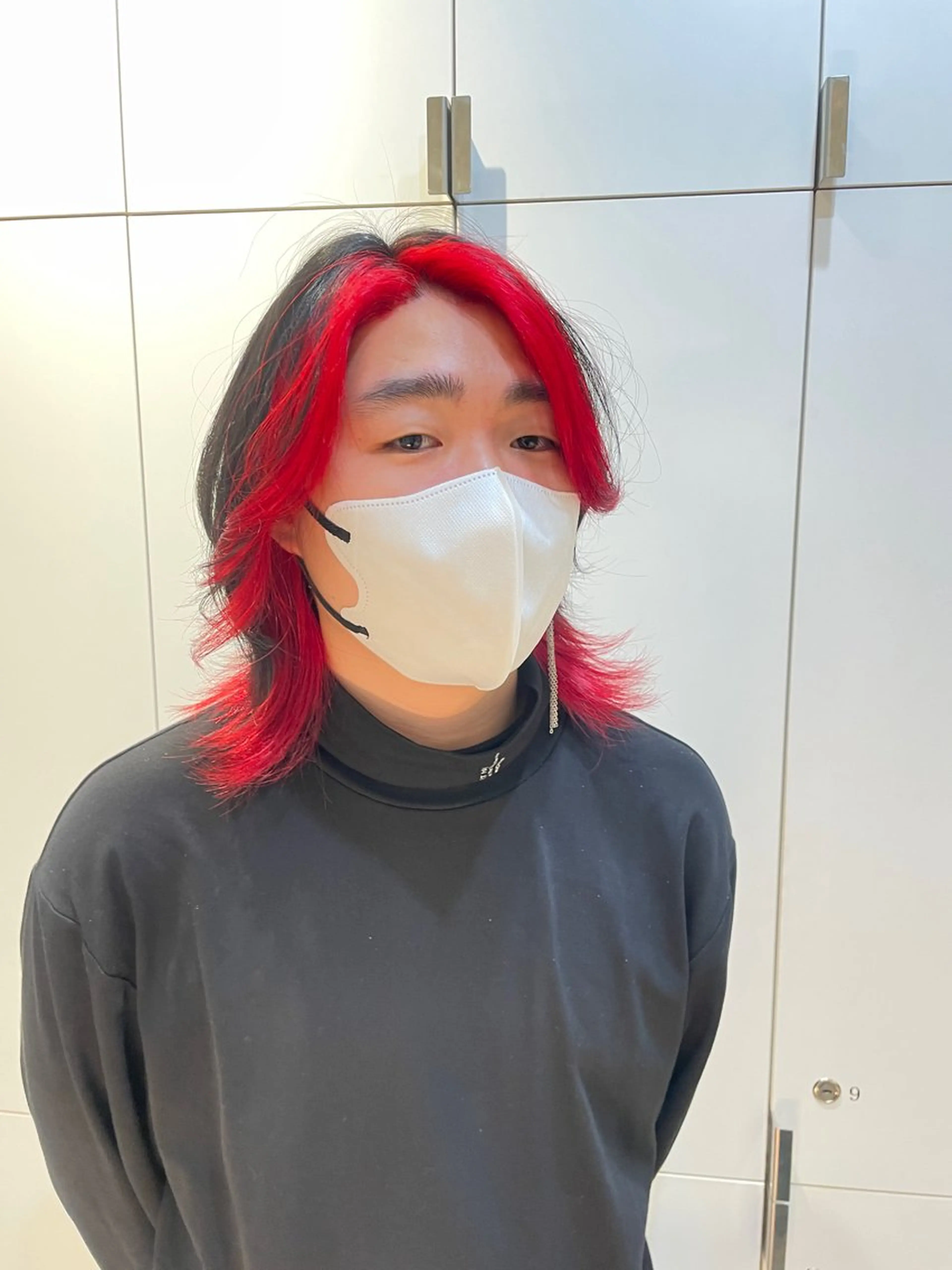 セミロング カラー ヘアアレンジ メンズ デザインカラー レッドカラー ヘアカラー トリートメント ヘッドスパ ヘアセット 艶髪✨寒色カラー✨ 翁長孝輔のヘアスタイル