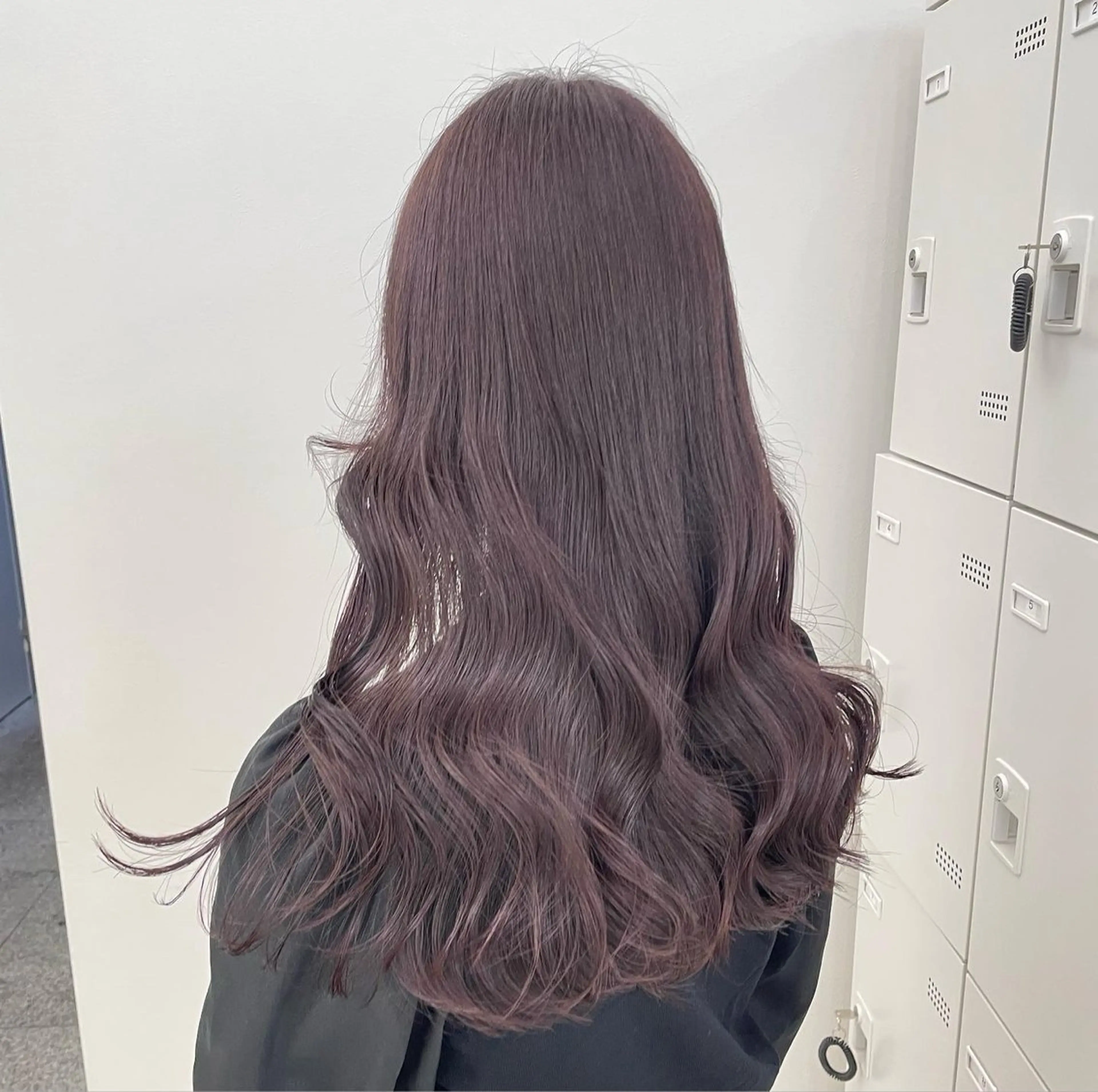 ロング Wカラー/暖色/べ ージュりく©︎🐝のヘアスタイル