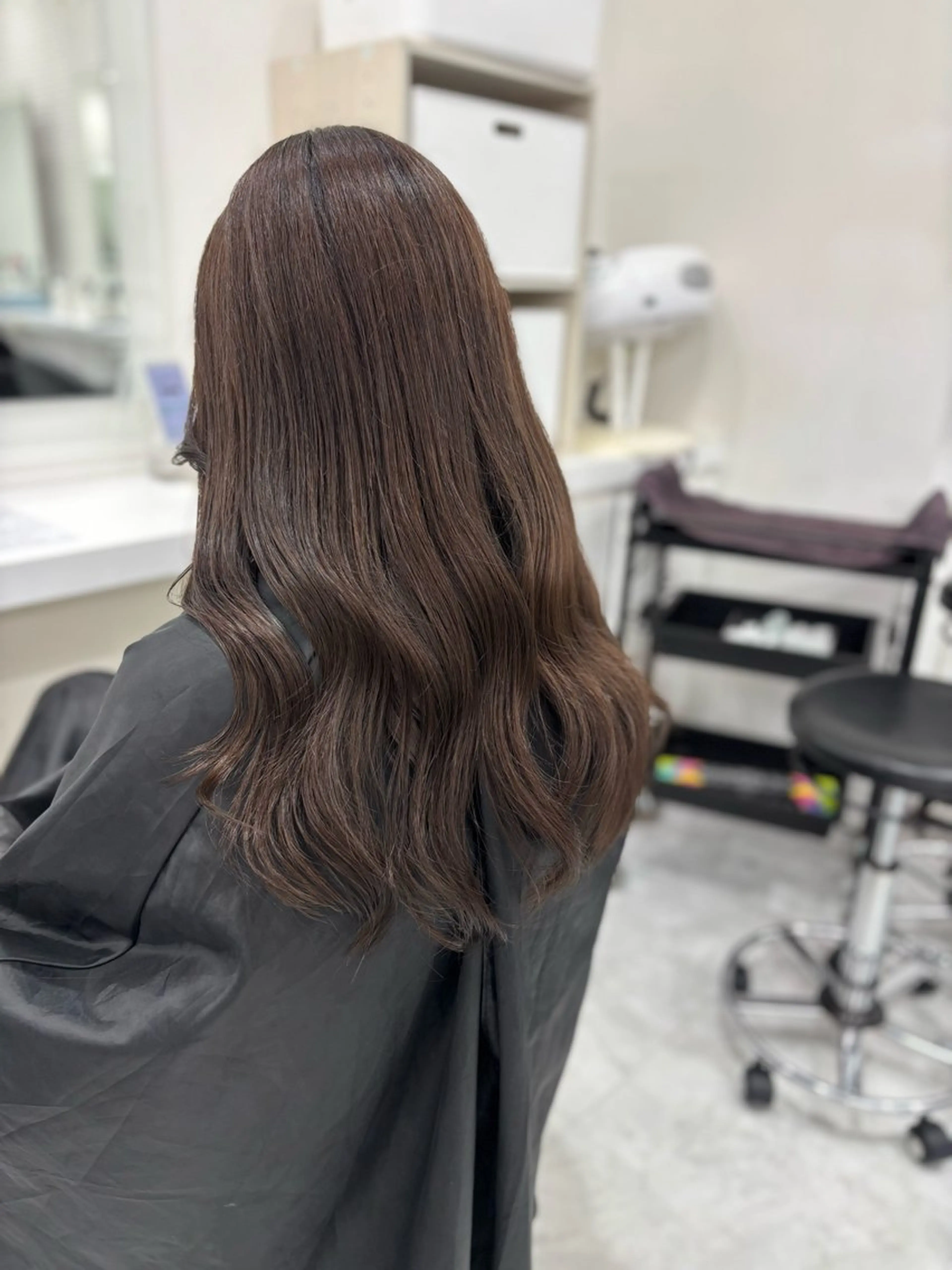 ロング カット ヘアカラー トリートメント ヘッドスパ ヘアセット まろっと艶感ブラウン ベージュ🤍まなかのヘアスタイル