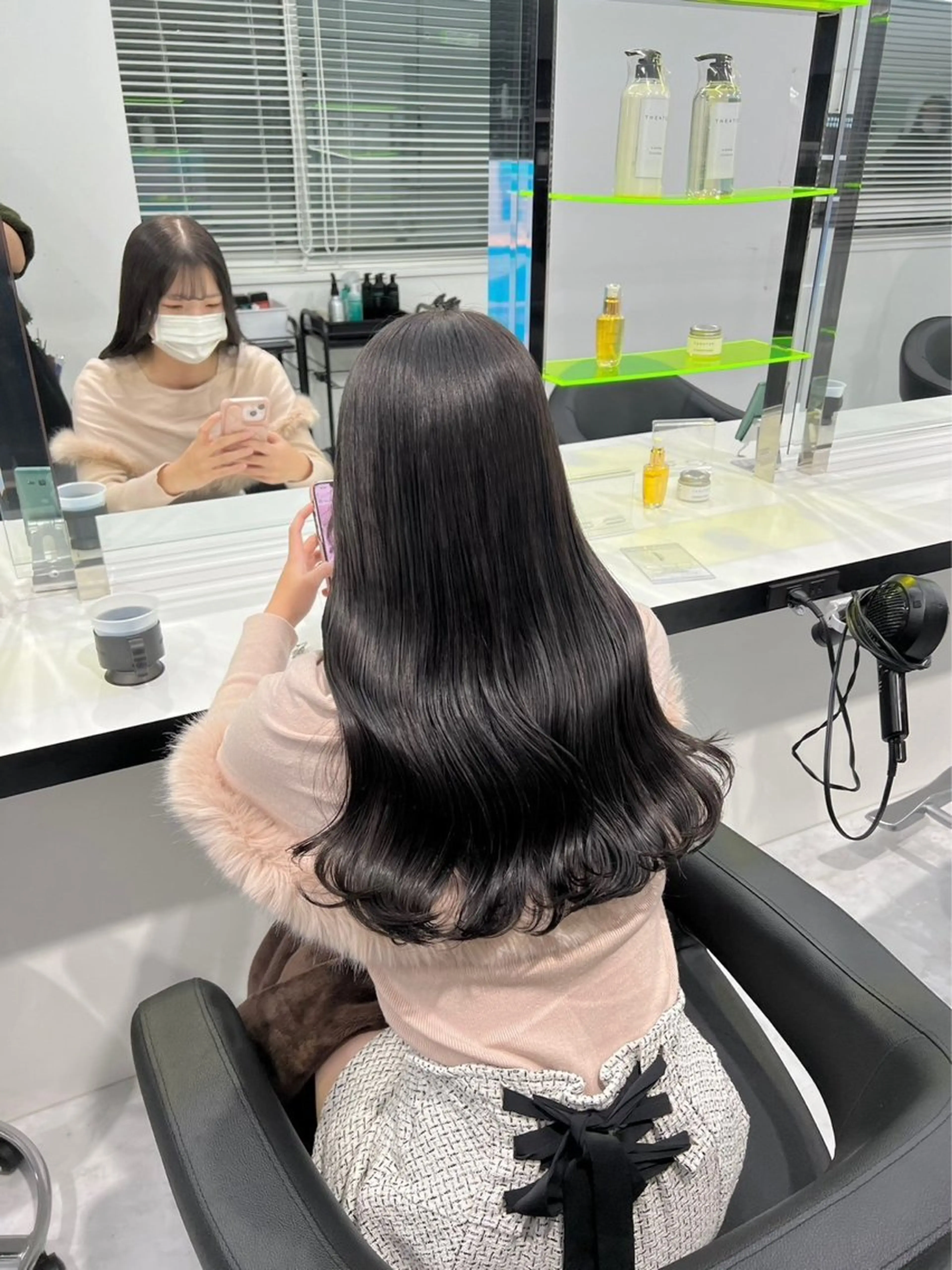 ロング 透明感ブリーチカラー 🌈TOMOHIROのヘアスタイル