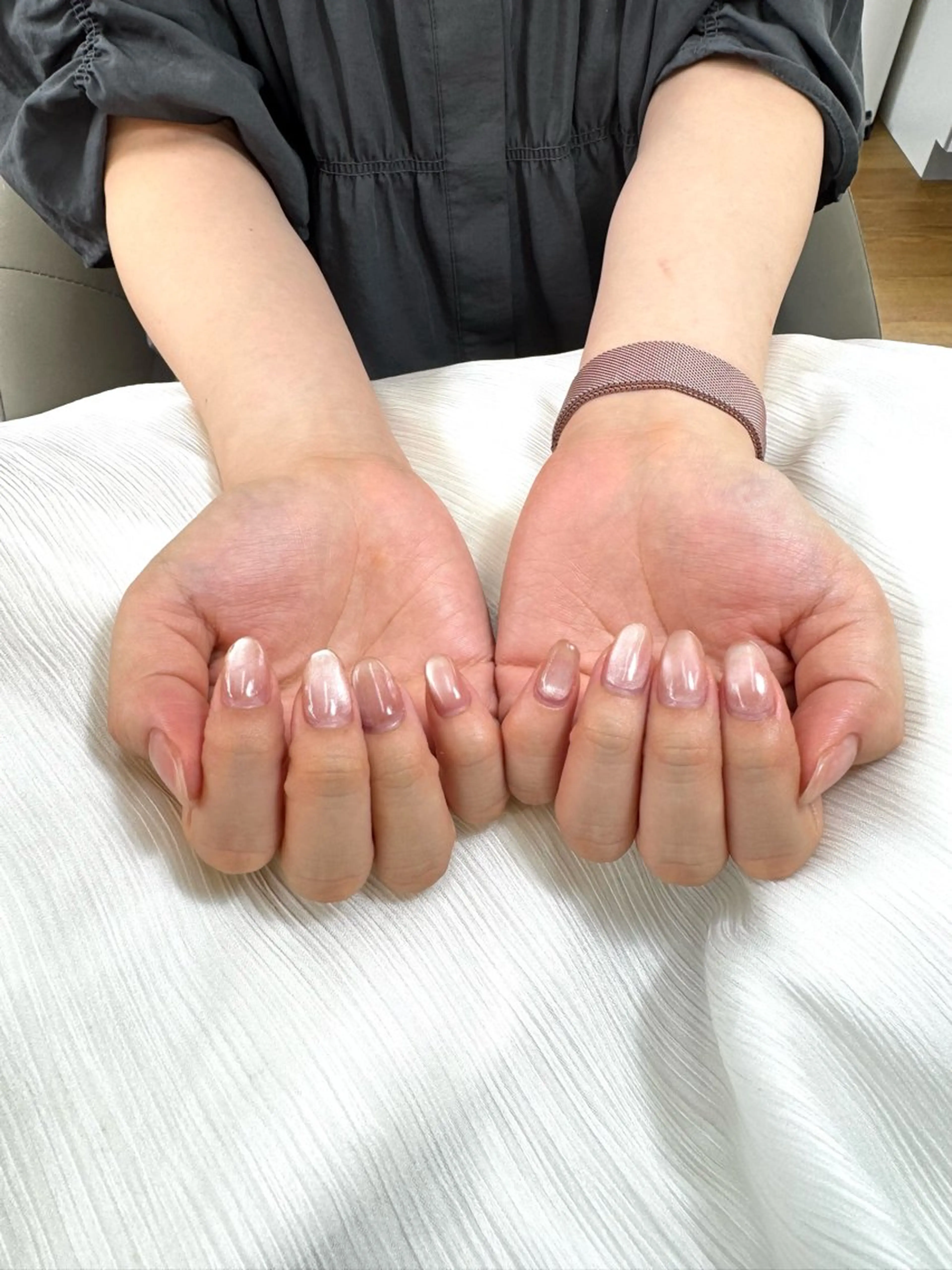 マグネットネイルワンカラー 50色以上カラーあり😊オフ込み（ストーン、ビジュー、スカルプ等がない方）の写真