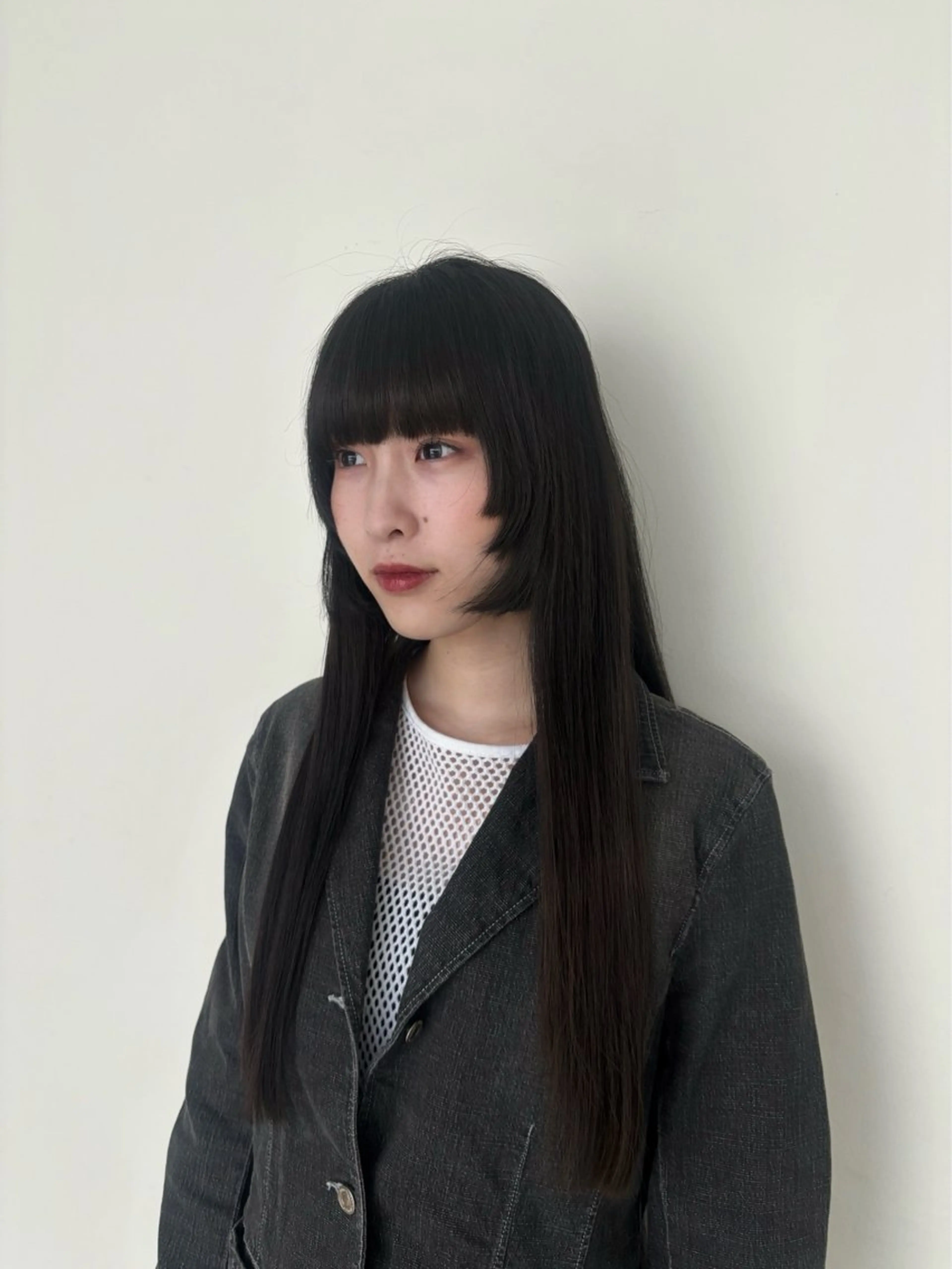 ロング 柴田 愛菜のヘアスタイル