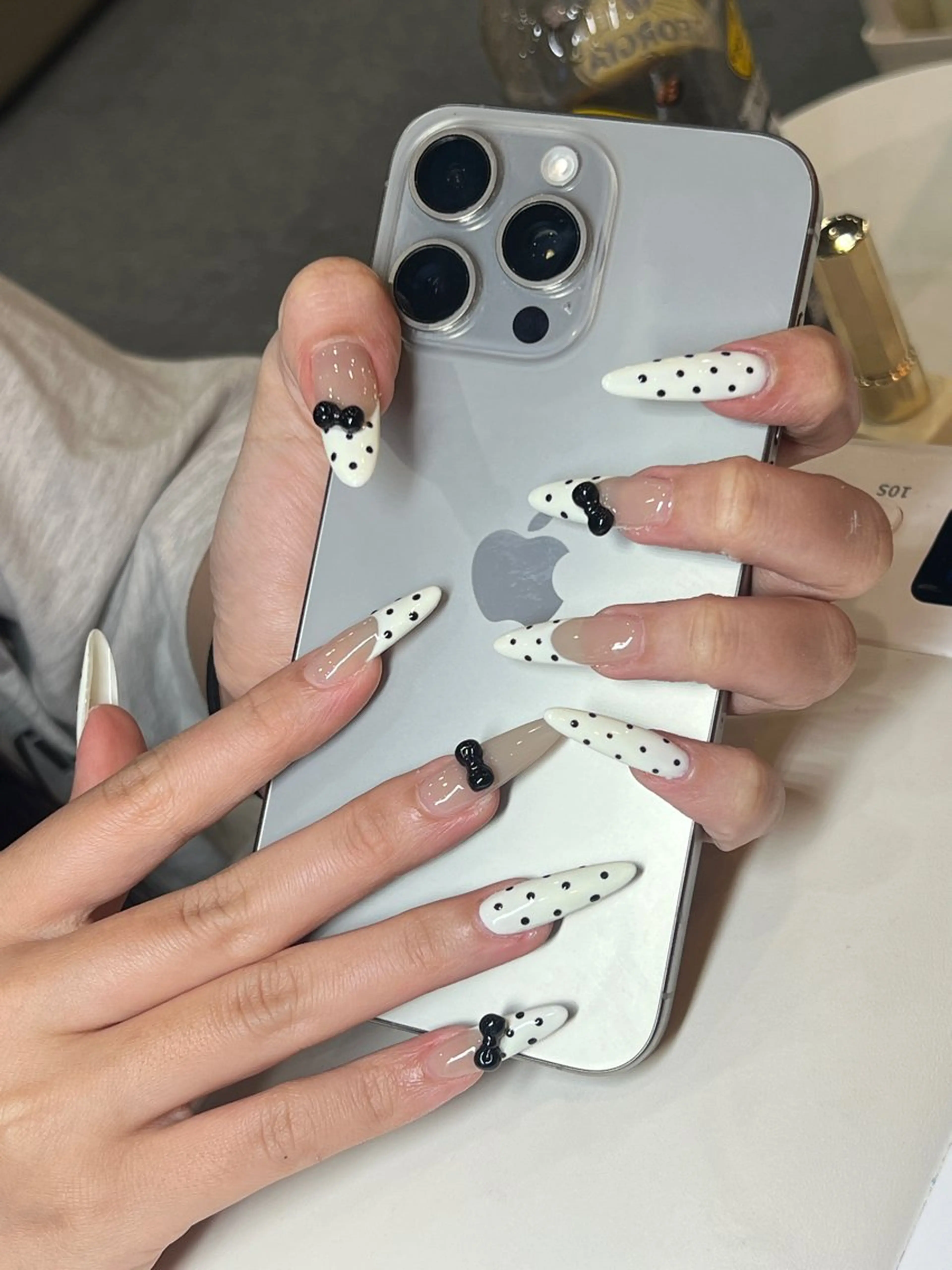 ネイル MQueen ネイルサロンのネイルデザイン