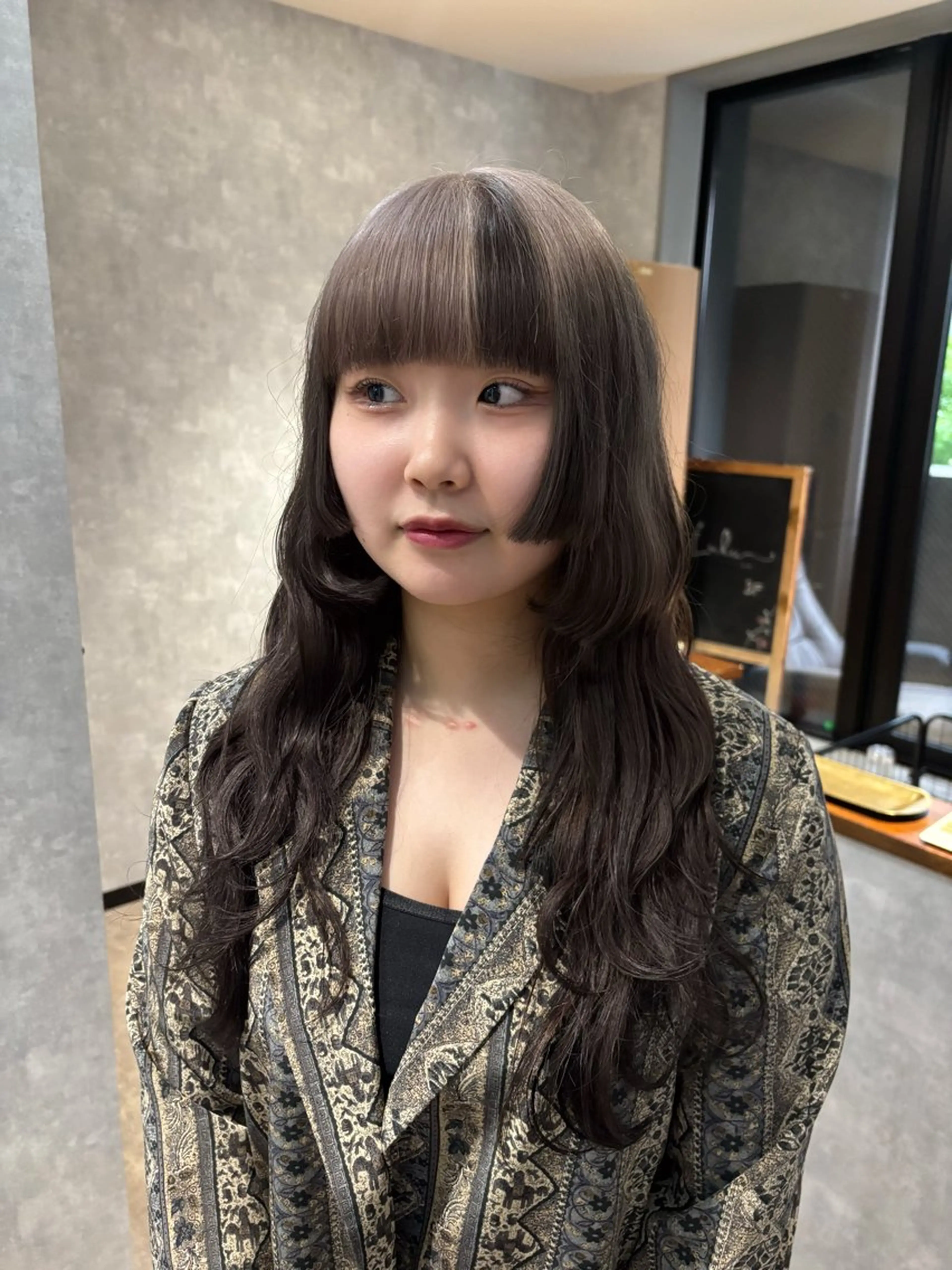 ロング カラー カット ヘアカラー トリートメント 🌐NATSUMI 🌐【寒色カラー】のヘアスタイル