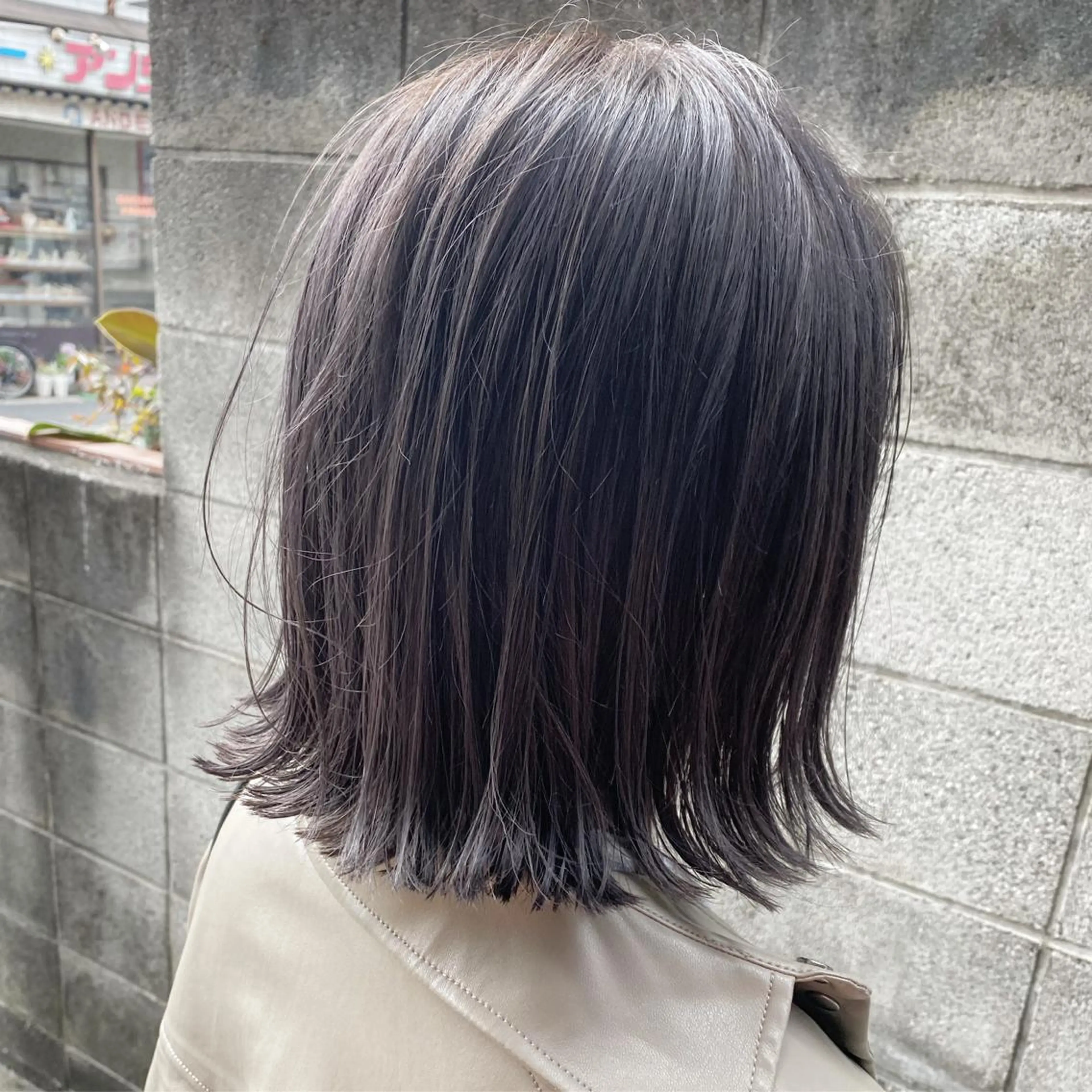 ミディアム カラー カット ヘアカラー トリートメント 荒川 ひなの 新川崎のヘアスタイル