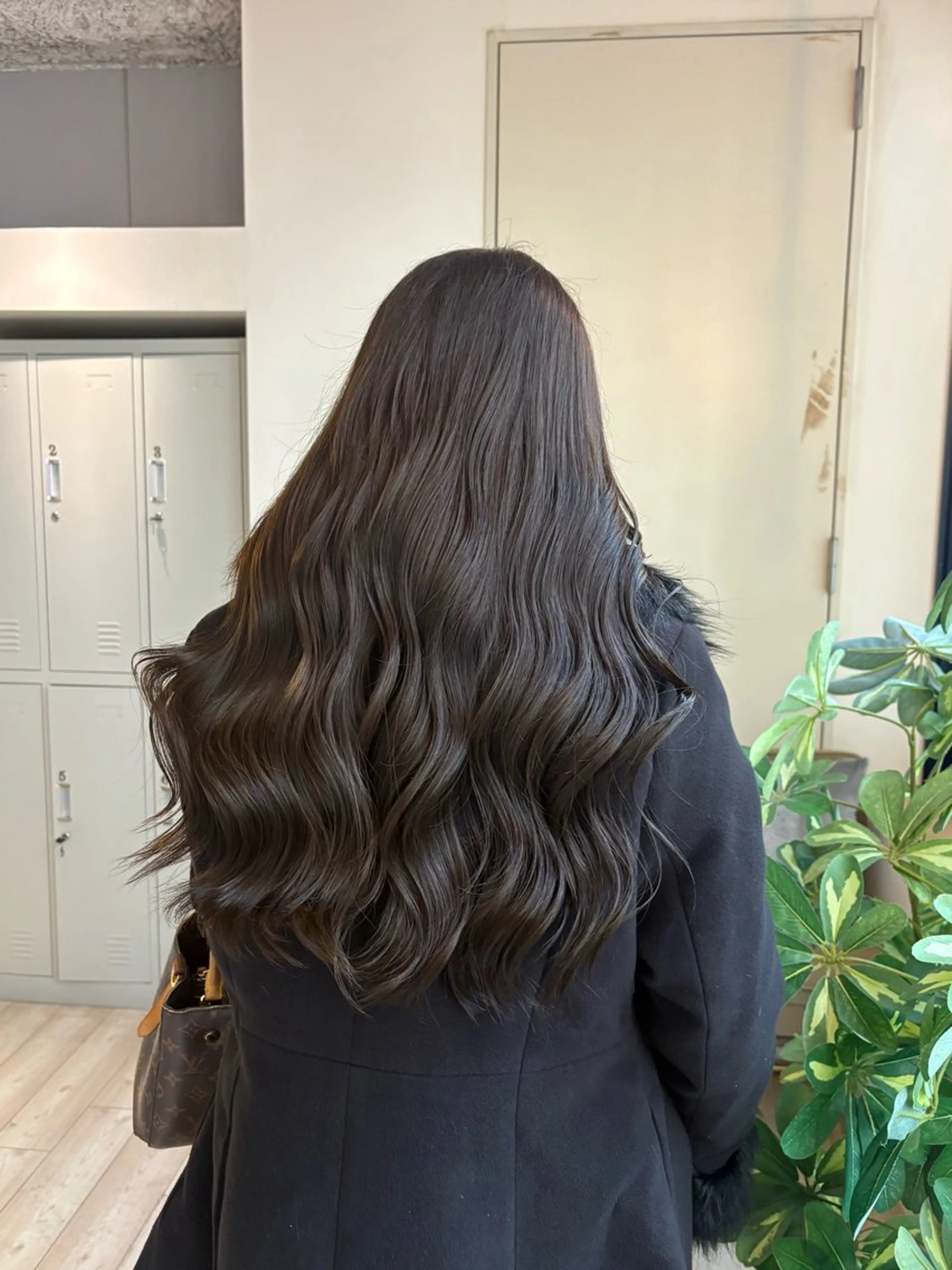 ロング カラー ヘアカラー トリートメント ひなの/透明感 カラー/レイヤーのヘアスタイル