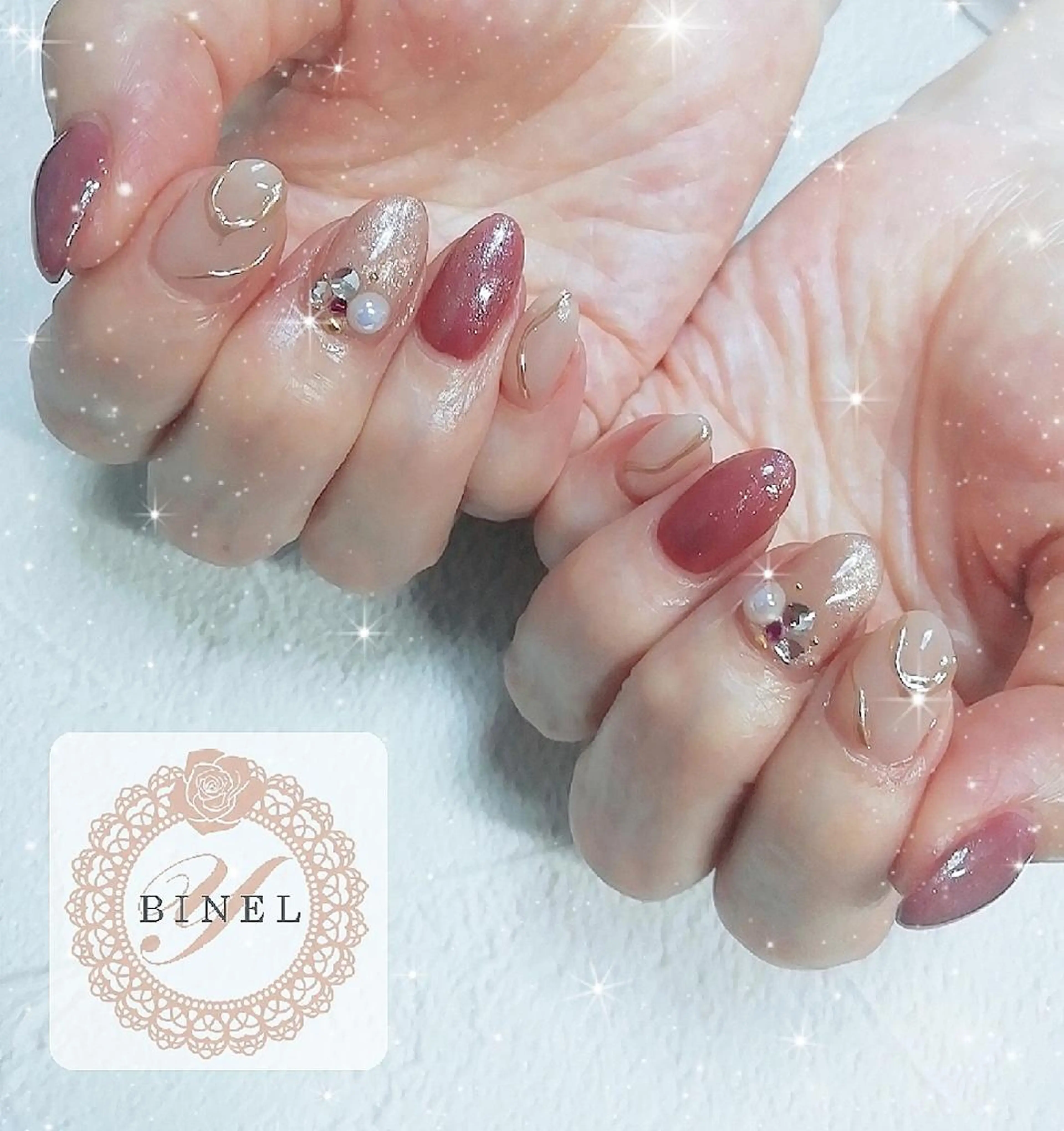 ネイル アートネイル ラメ(グリッター) ミラーネイル 持ち込み ニュアンスネイル ハンドネイル Nail Salon Y.BINELのネイルデザイン