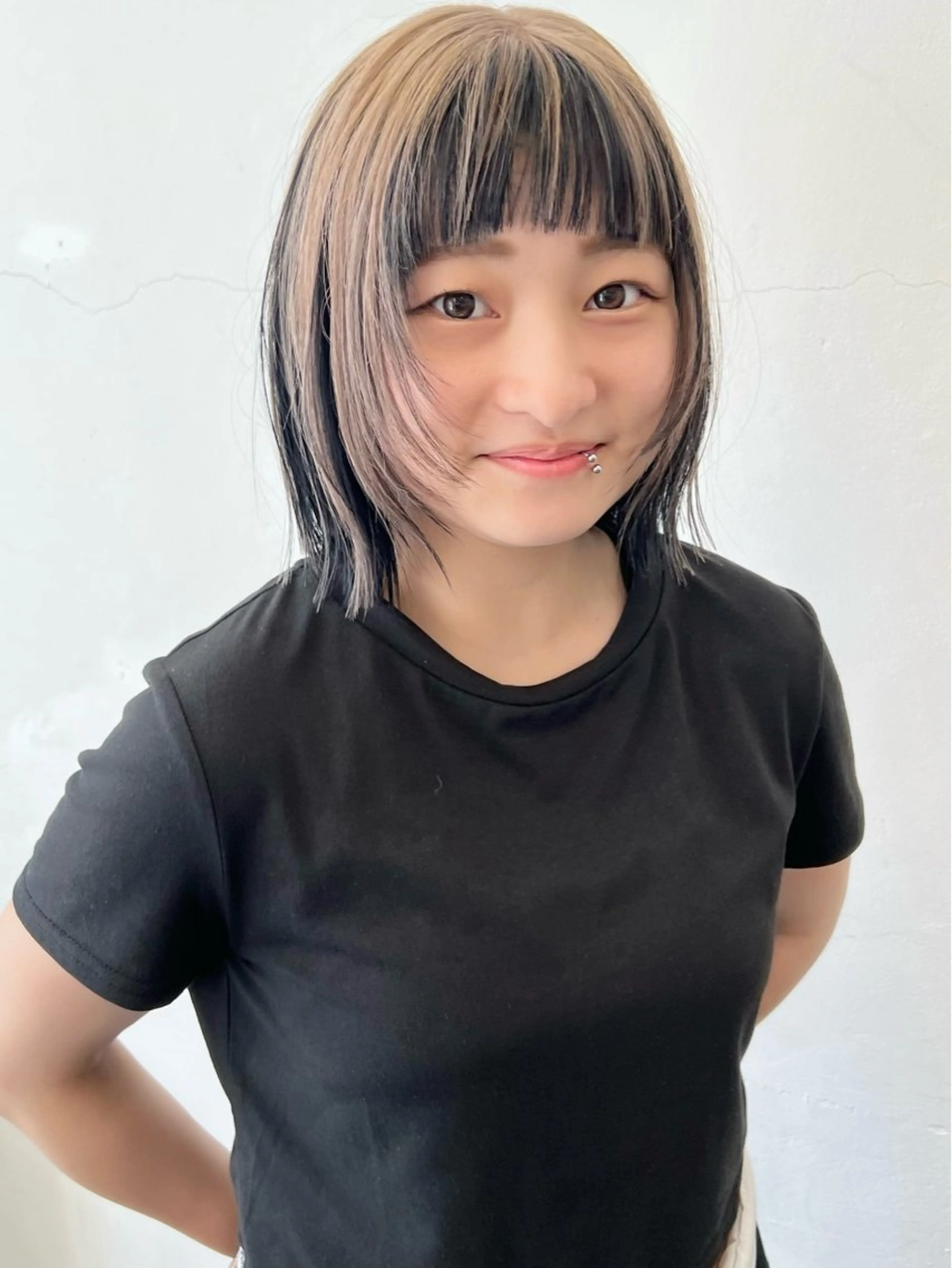 ミディアム カラー ブリーチ ケアブリーチ ダブルカラー インナーカラー カット ヘアカラー トリートメント HARU//原宿🤍 リピート率NO.1のヘアスタイル