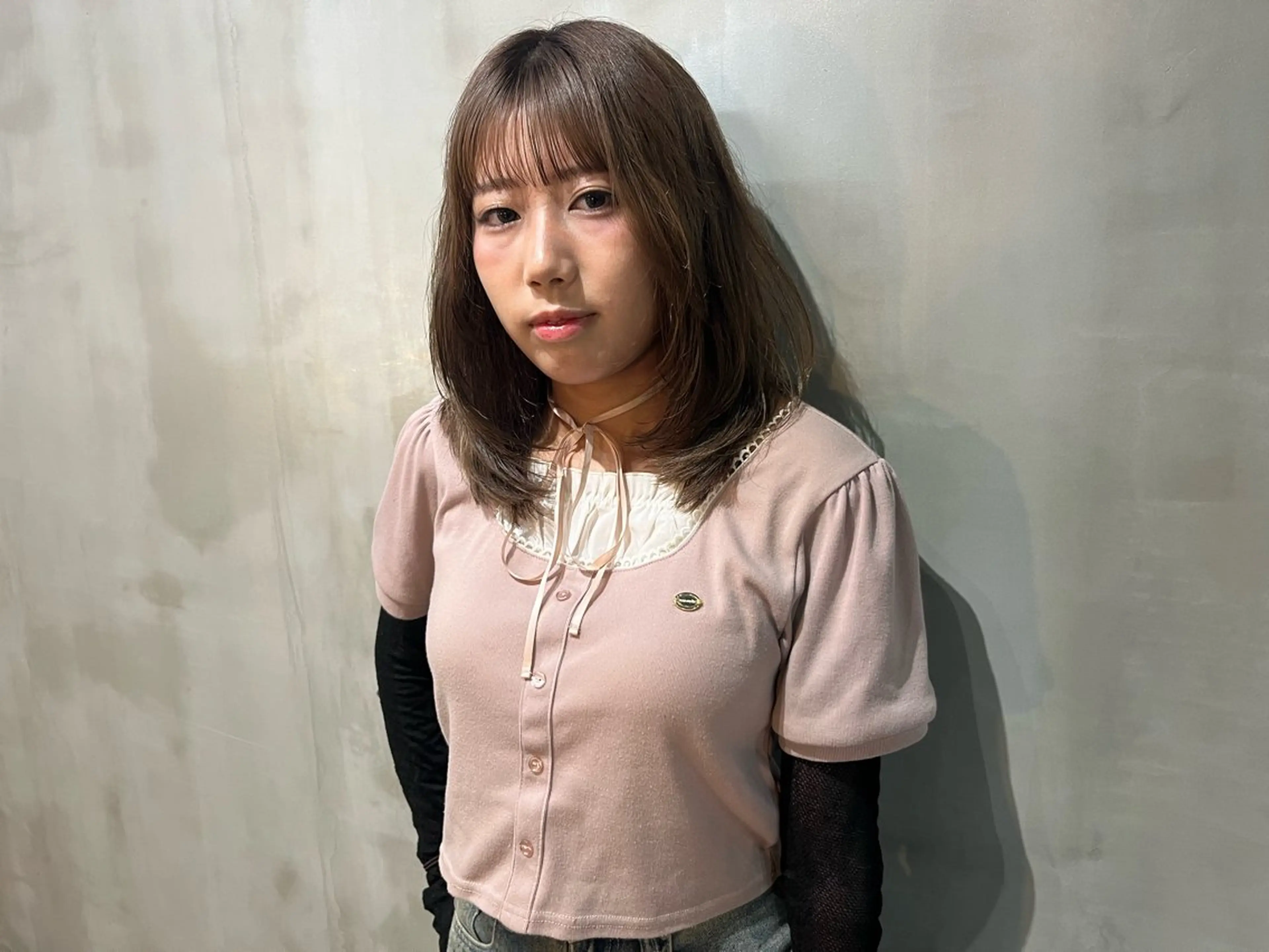 ミディアム 顔周りカット レイヤーカット カット トリートメント yuumi/大濠🪷 顔周り/ハイトーンのヘアスタイル