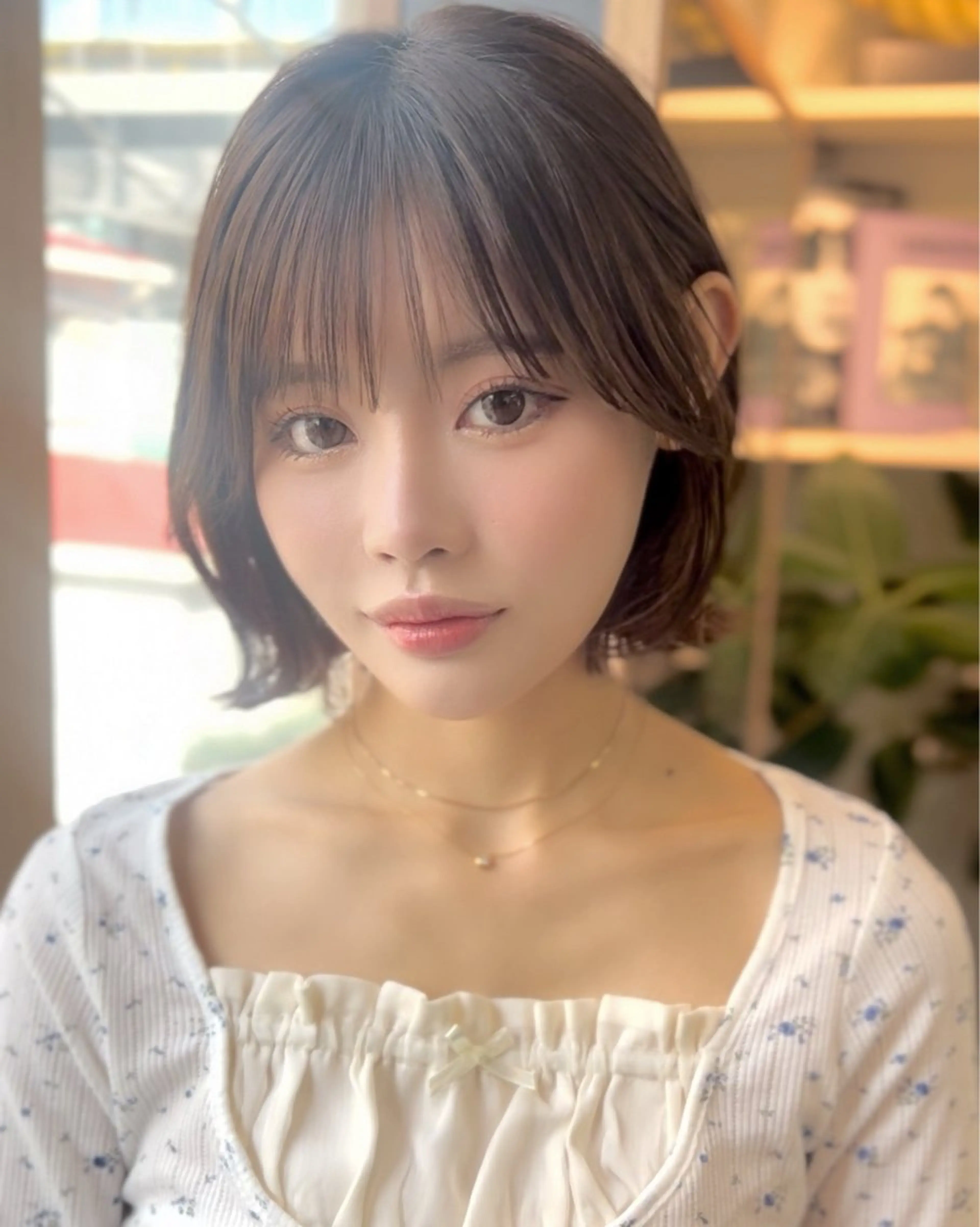 ミディアム レイヤーカット 山中 欧輔のヘアスタイル