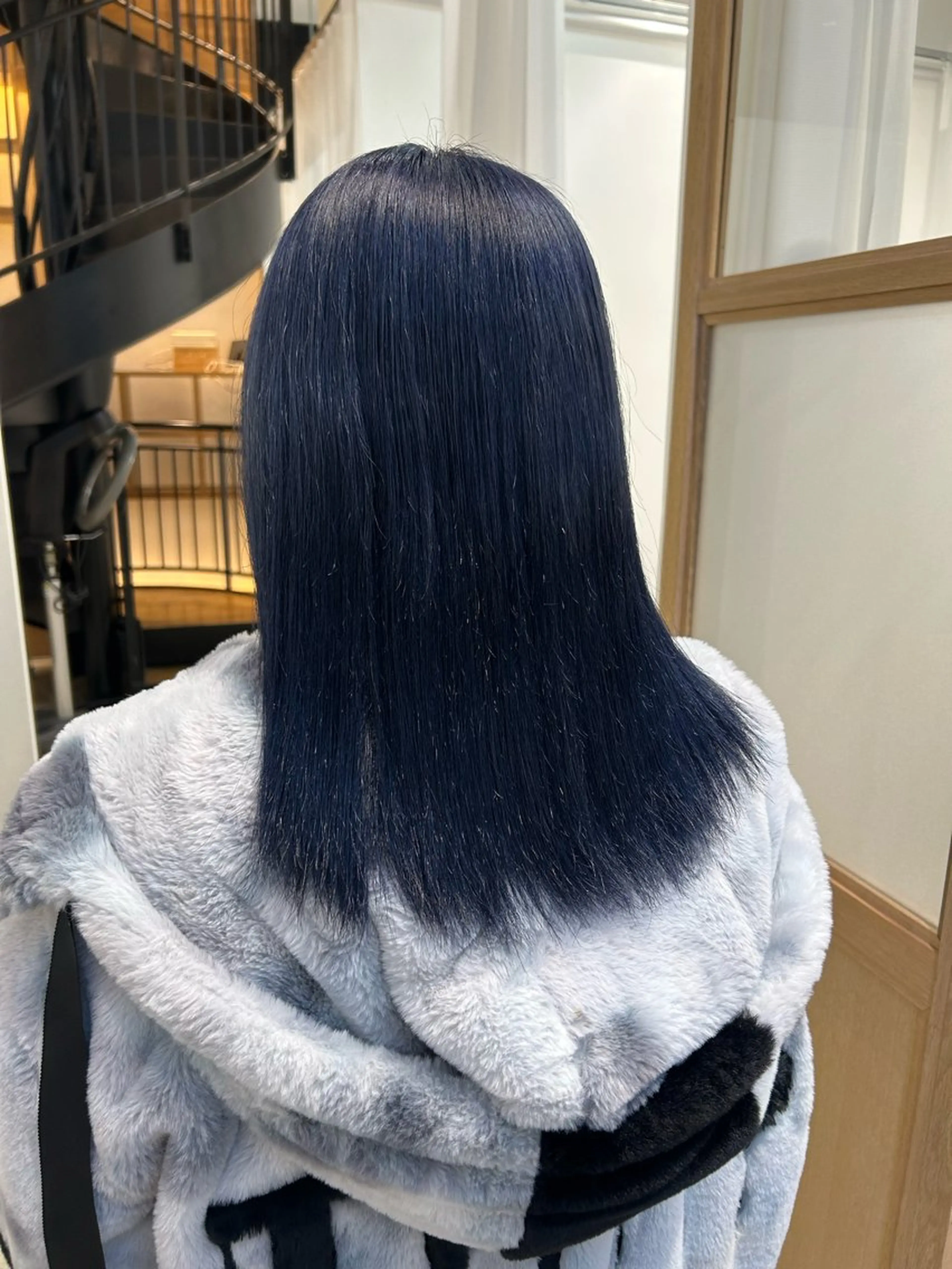 セミロング カラー ヘアアレンジ ブリーチ カット ヘアカラー トリートメント yuka .のヘアスタイル