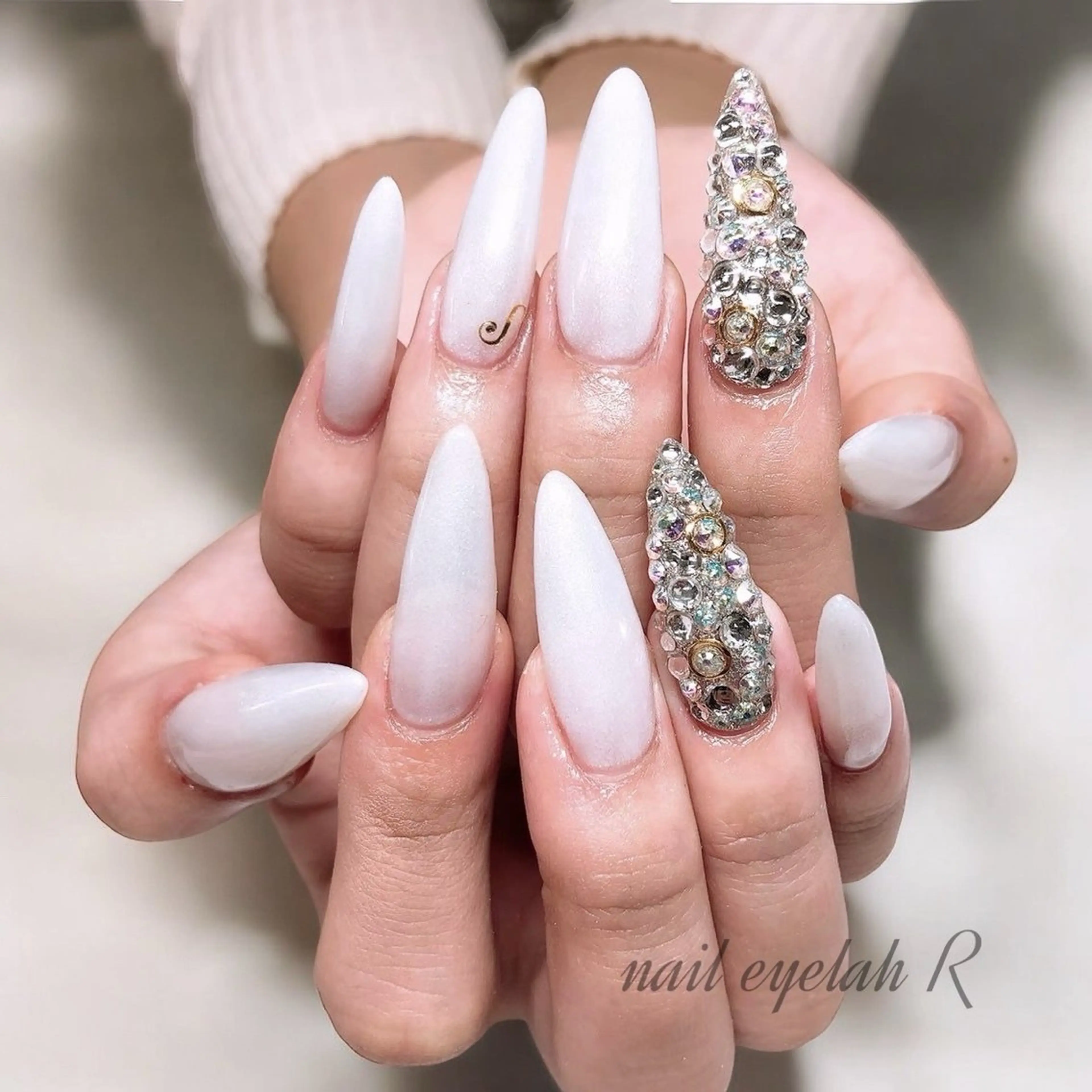 ネイル Nail Rのネイルデザイン